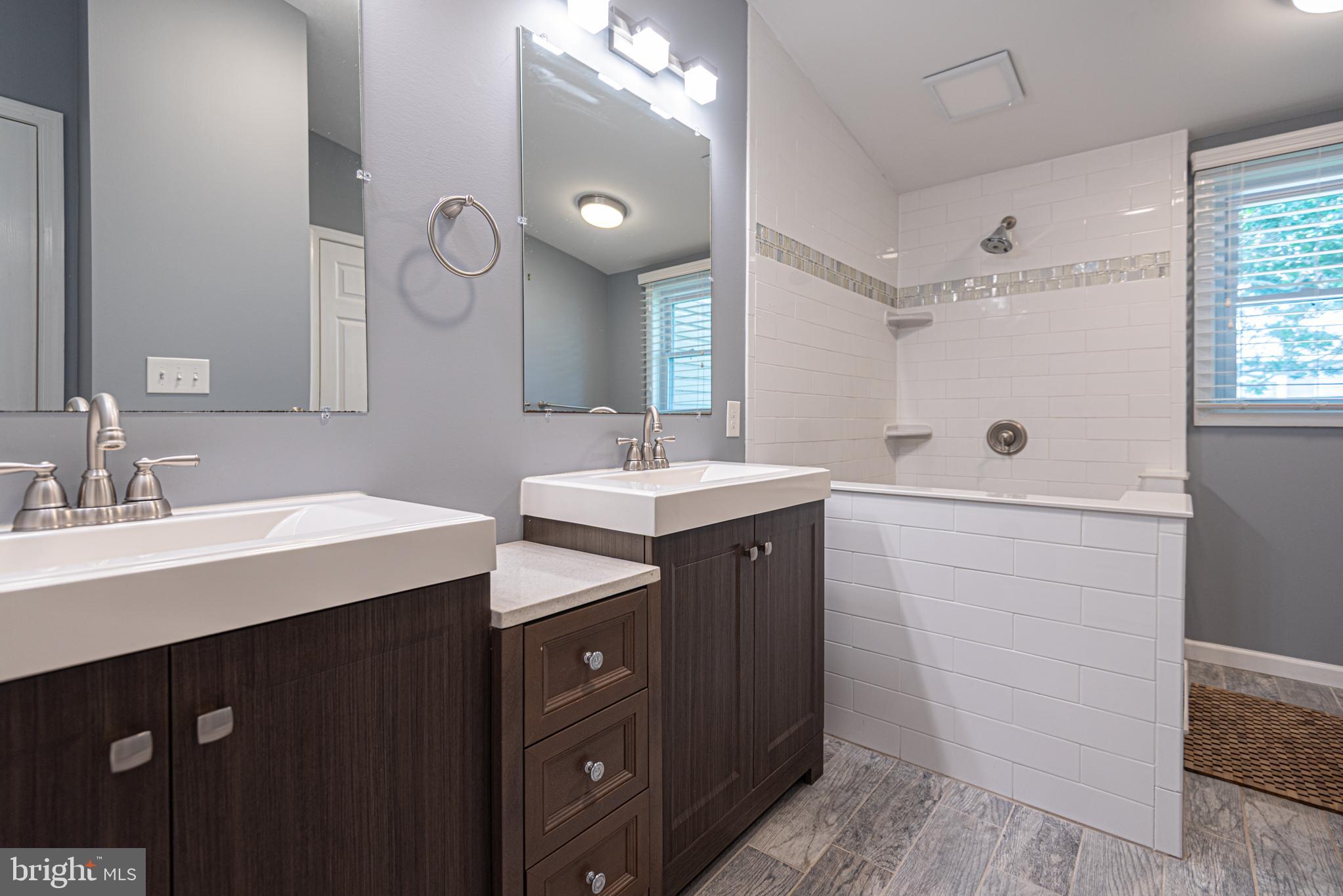 MYSTIC HARBOUR - Residential