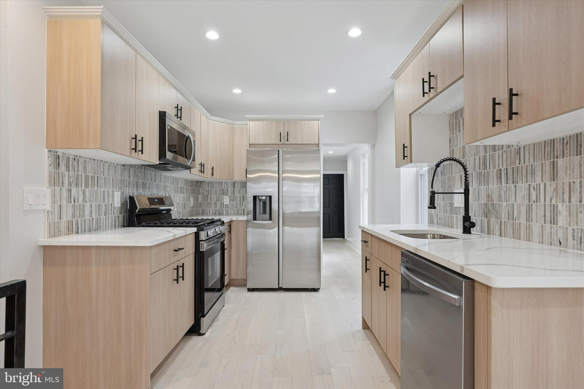 PORT RICHMOND - Residential