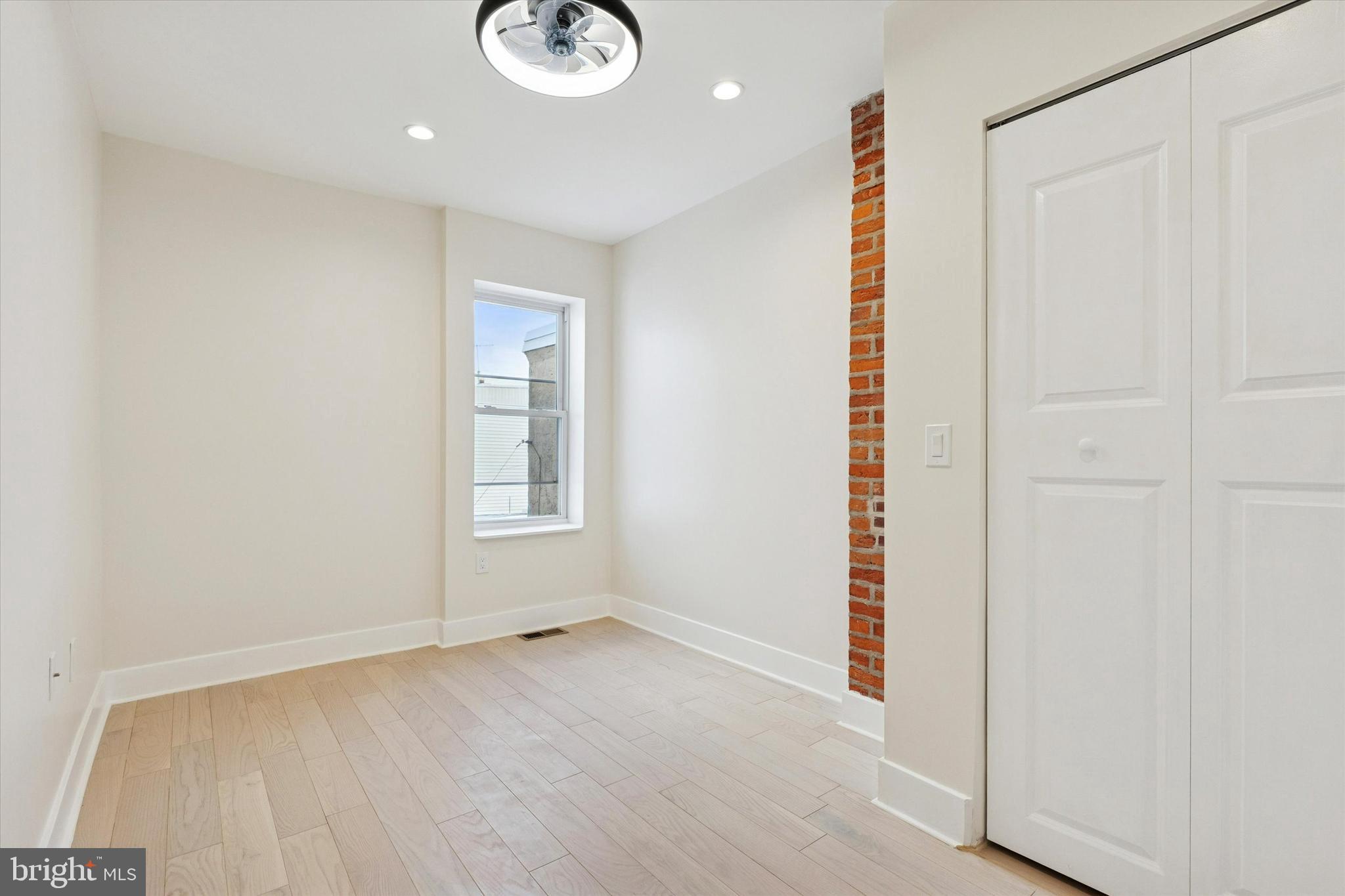 PORT RICHMOND - Residential