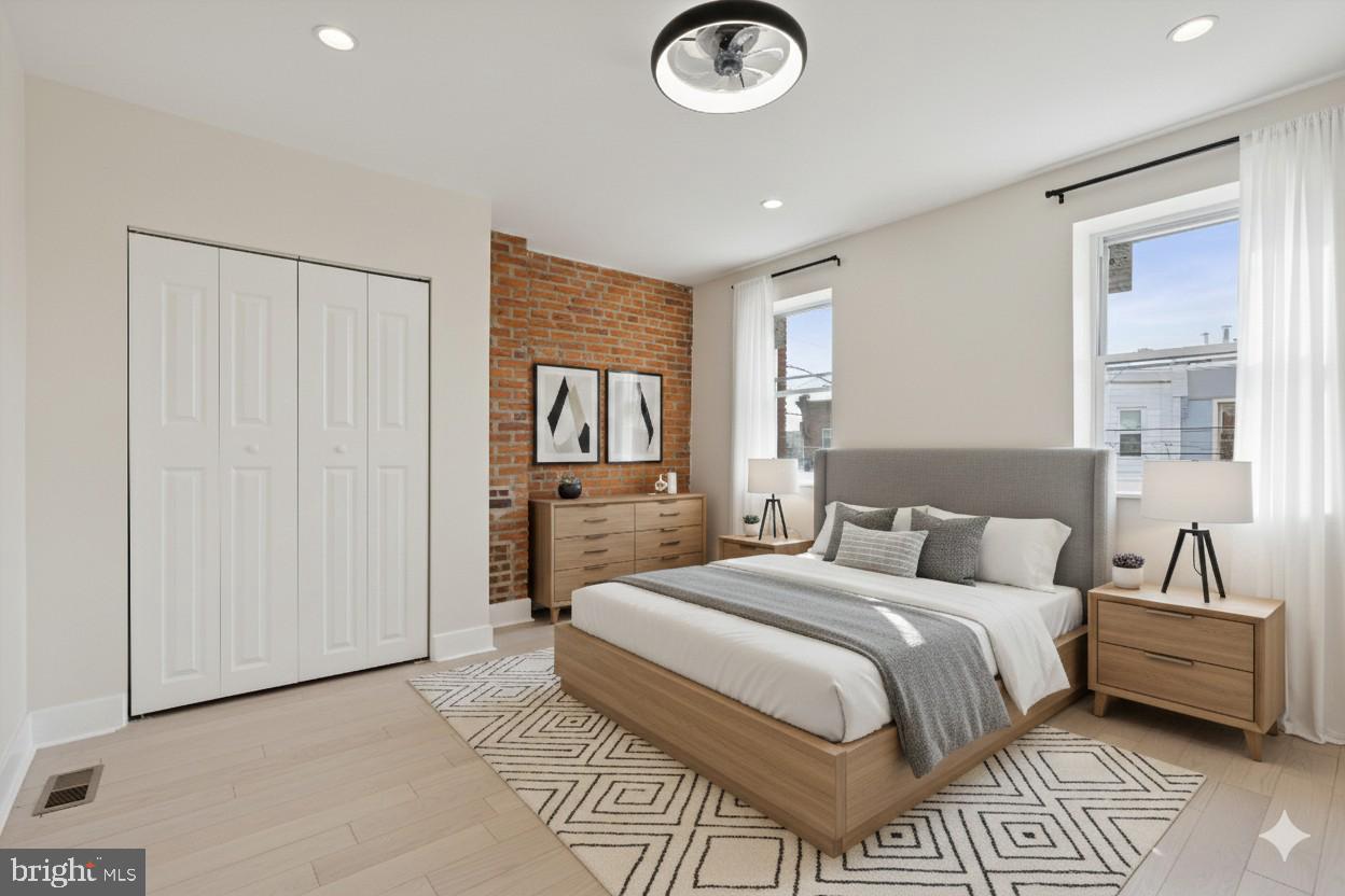 PORT RICHMOND - Residential