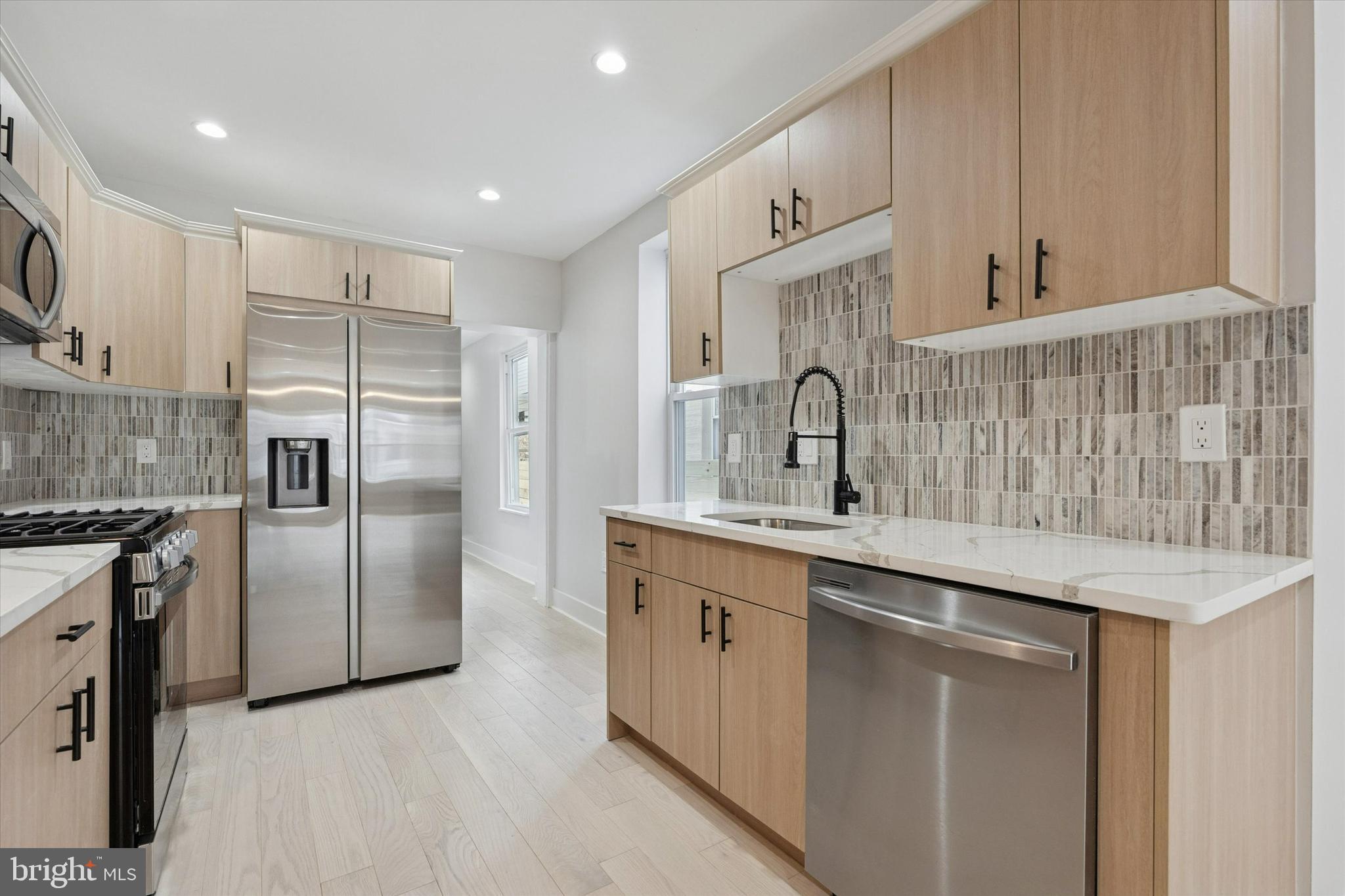 PORT RICHMOND - Residential