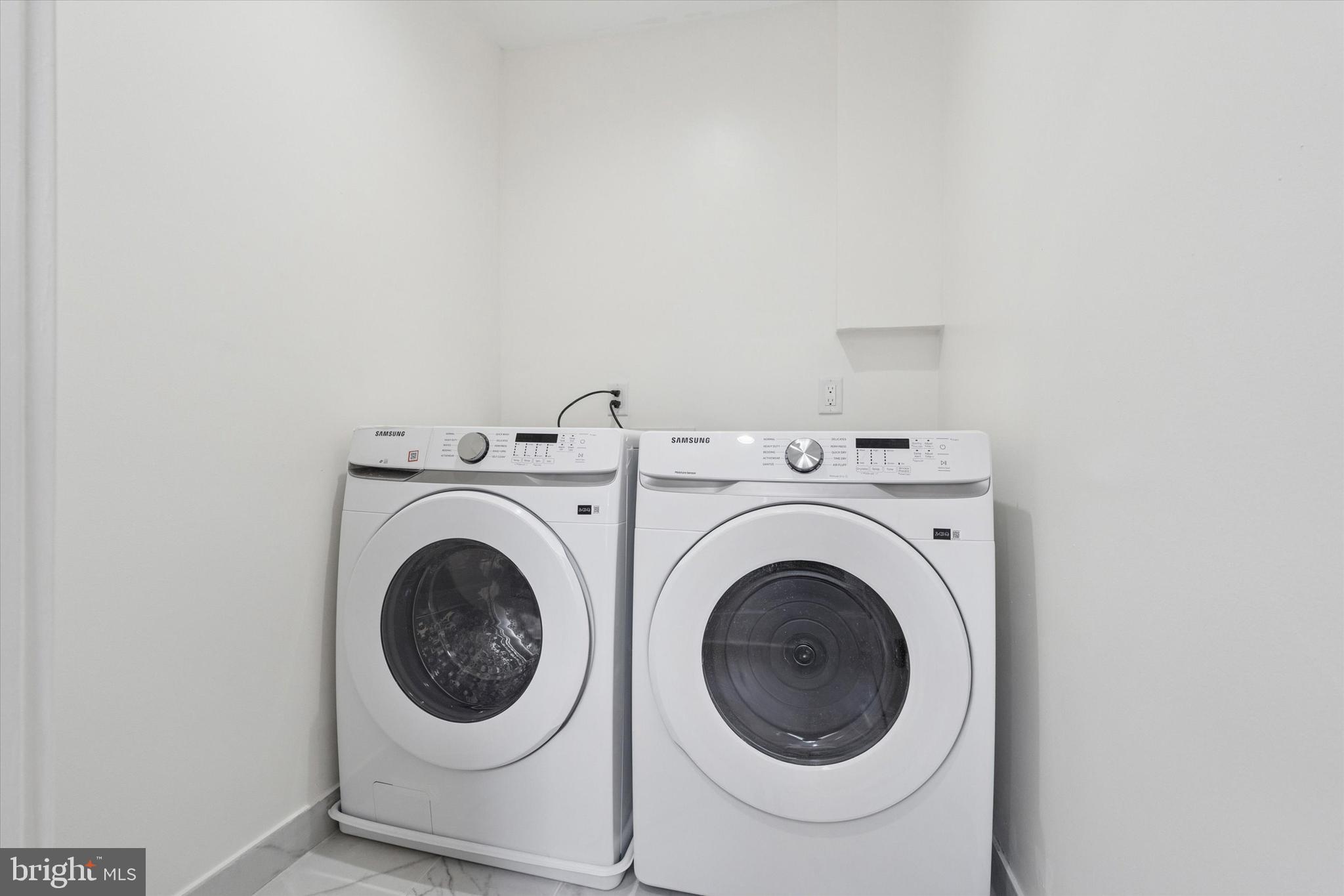 PORT RICHMOND - Residential