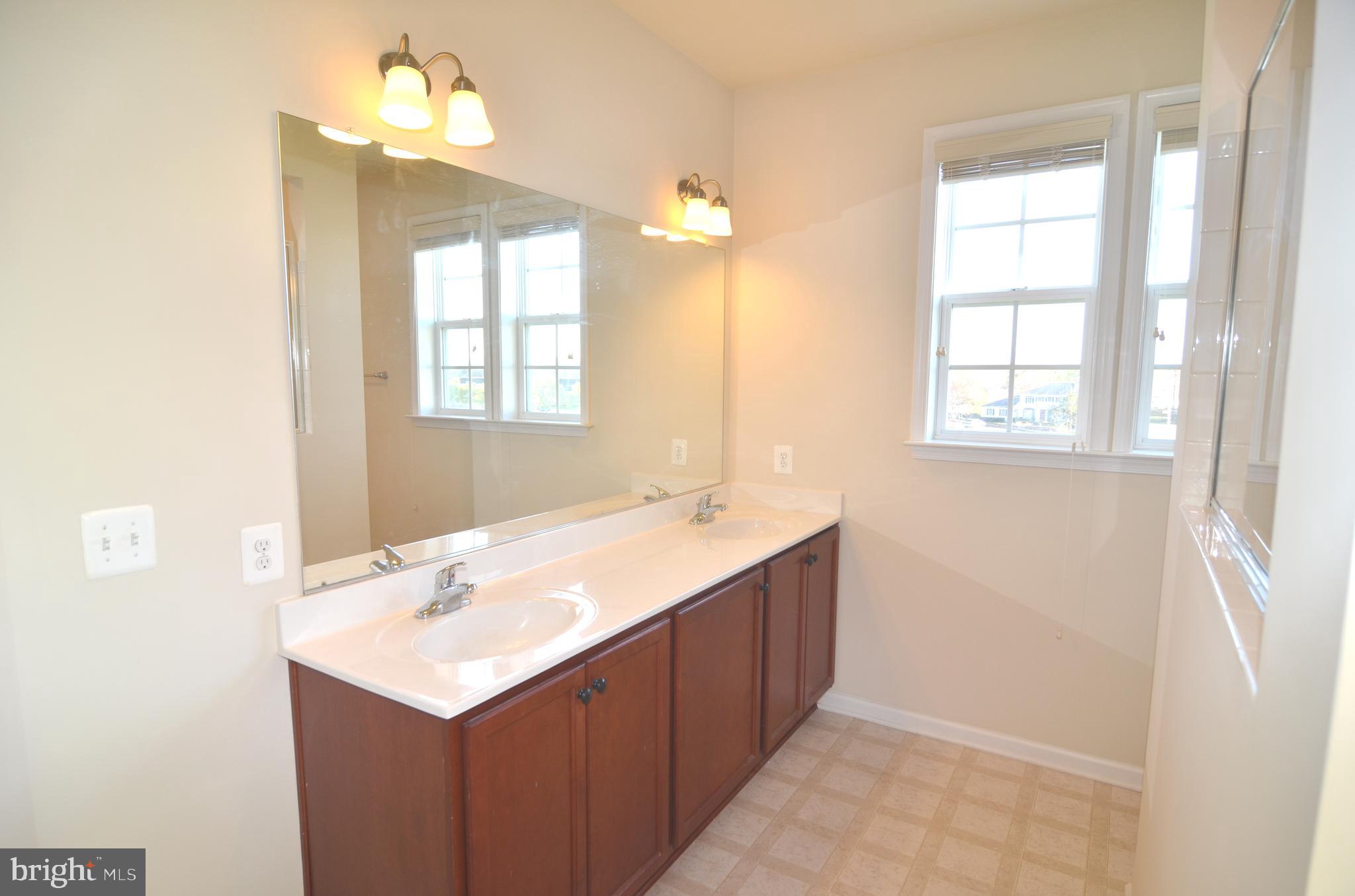 STONEBRIDGE SUB - Residential Lease