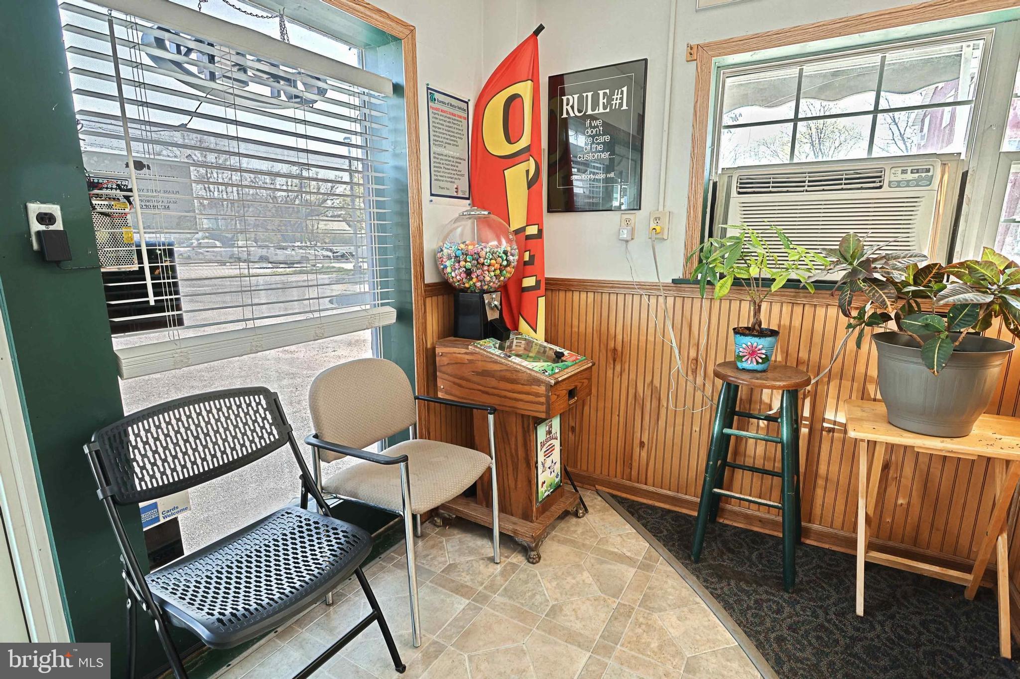 ABBOTTSTOWN - Commercial Sale