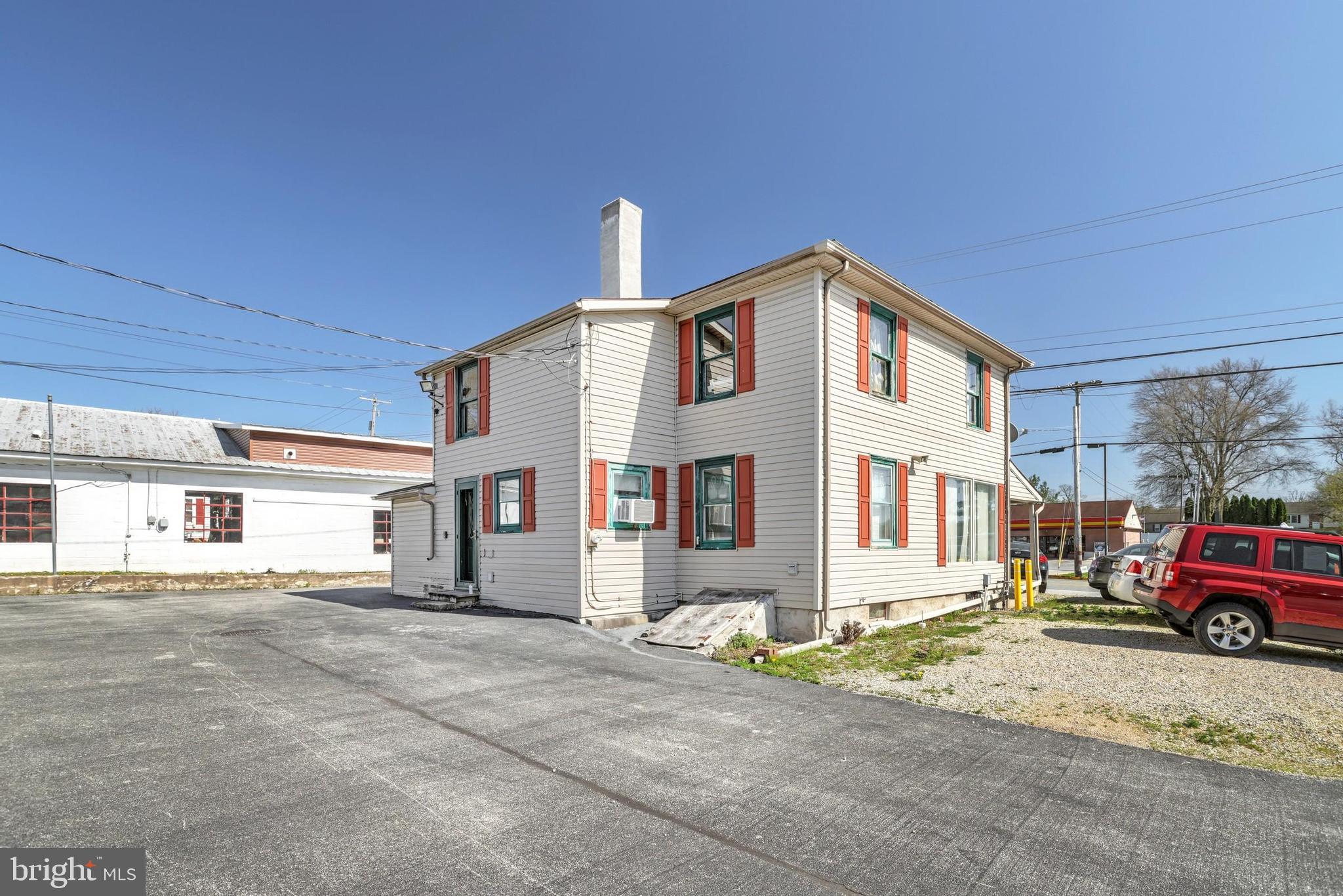 ABBOTTSTOWN - Commercial Sale