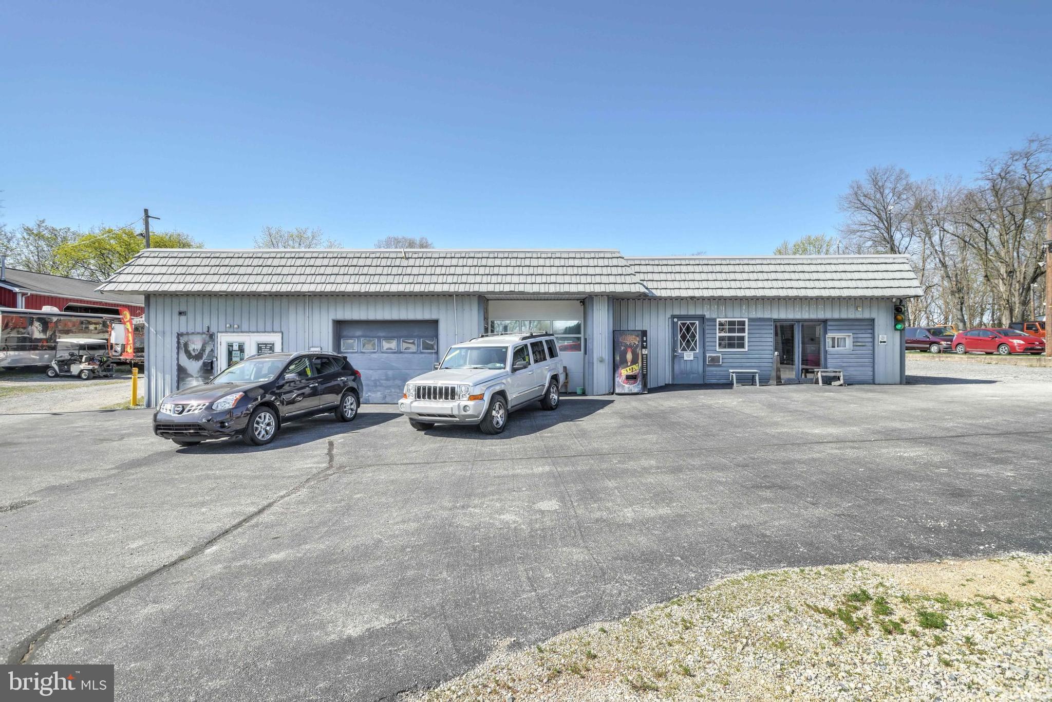ABBOTTSTOWN - Commercial Sale
