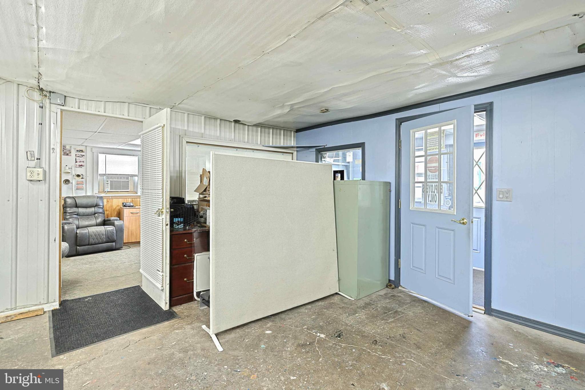 ABBOTTSTOWN - Commercial Sale