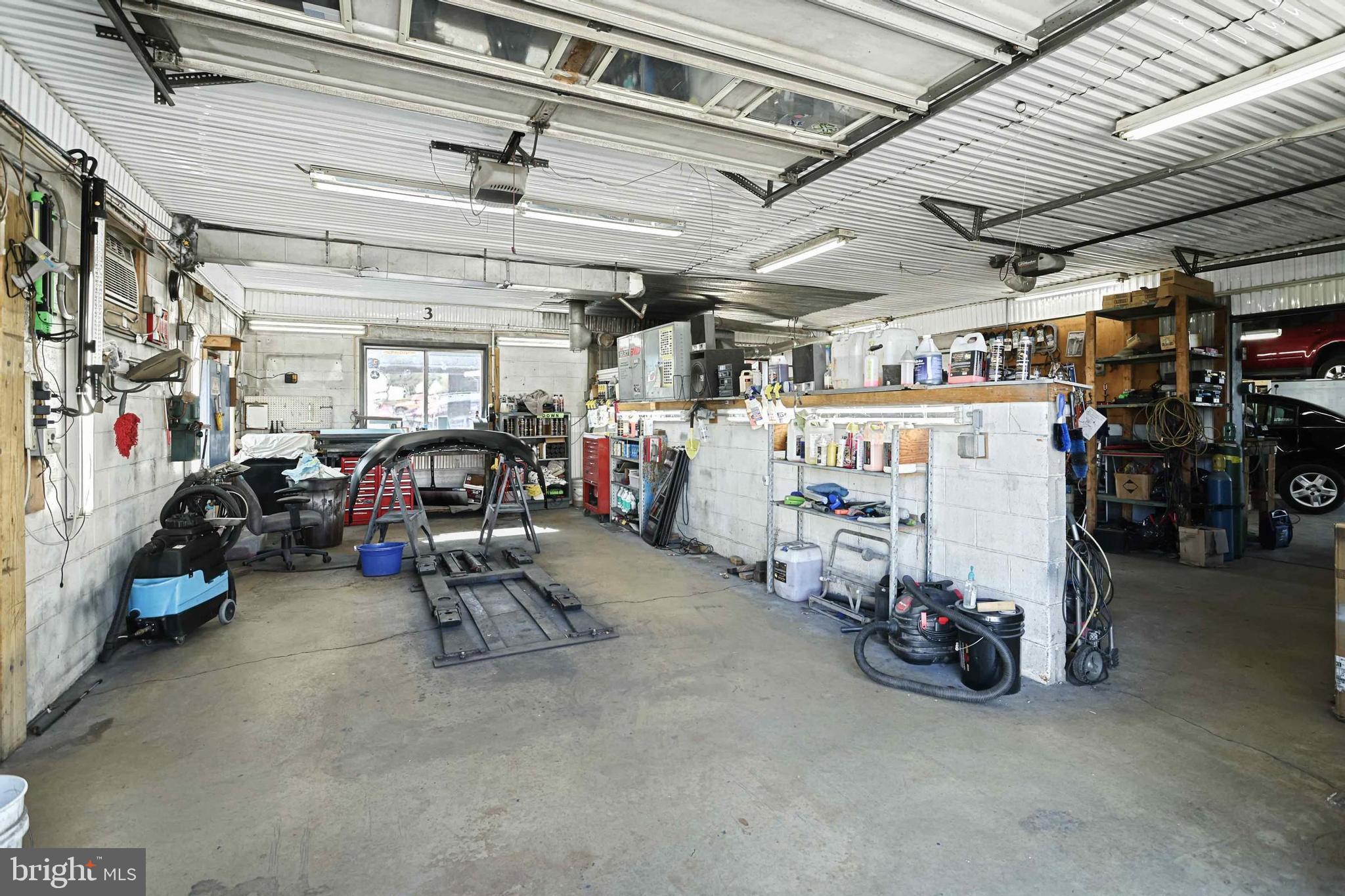 ABBOTTSTOWN - Commercial Sale