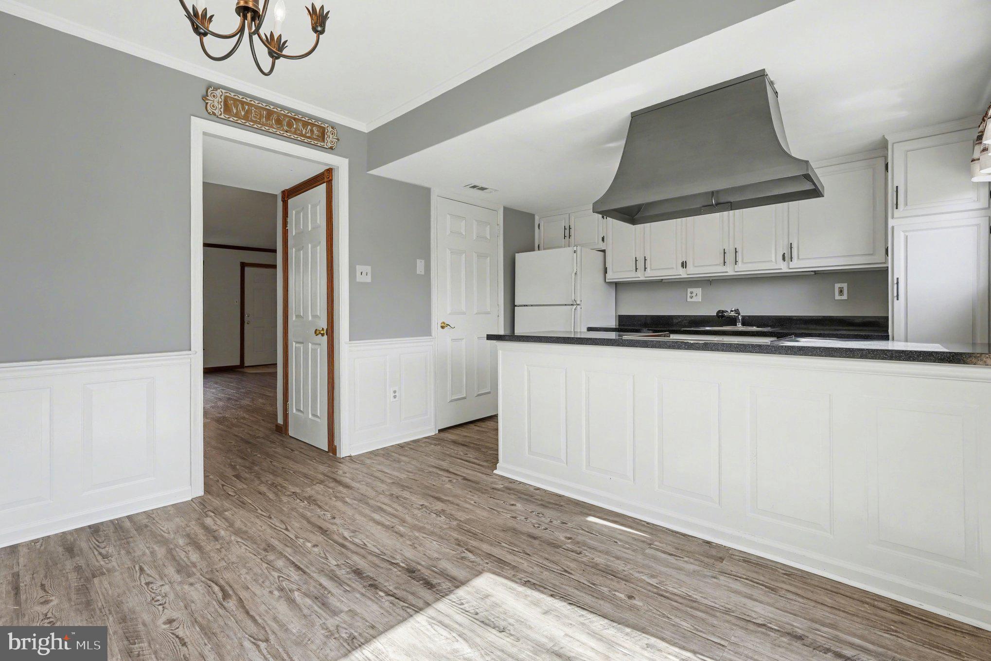 CHATHAM VIL OF TOW - Residential