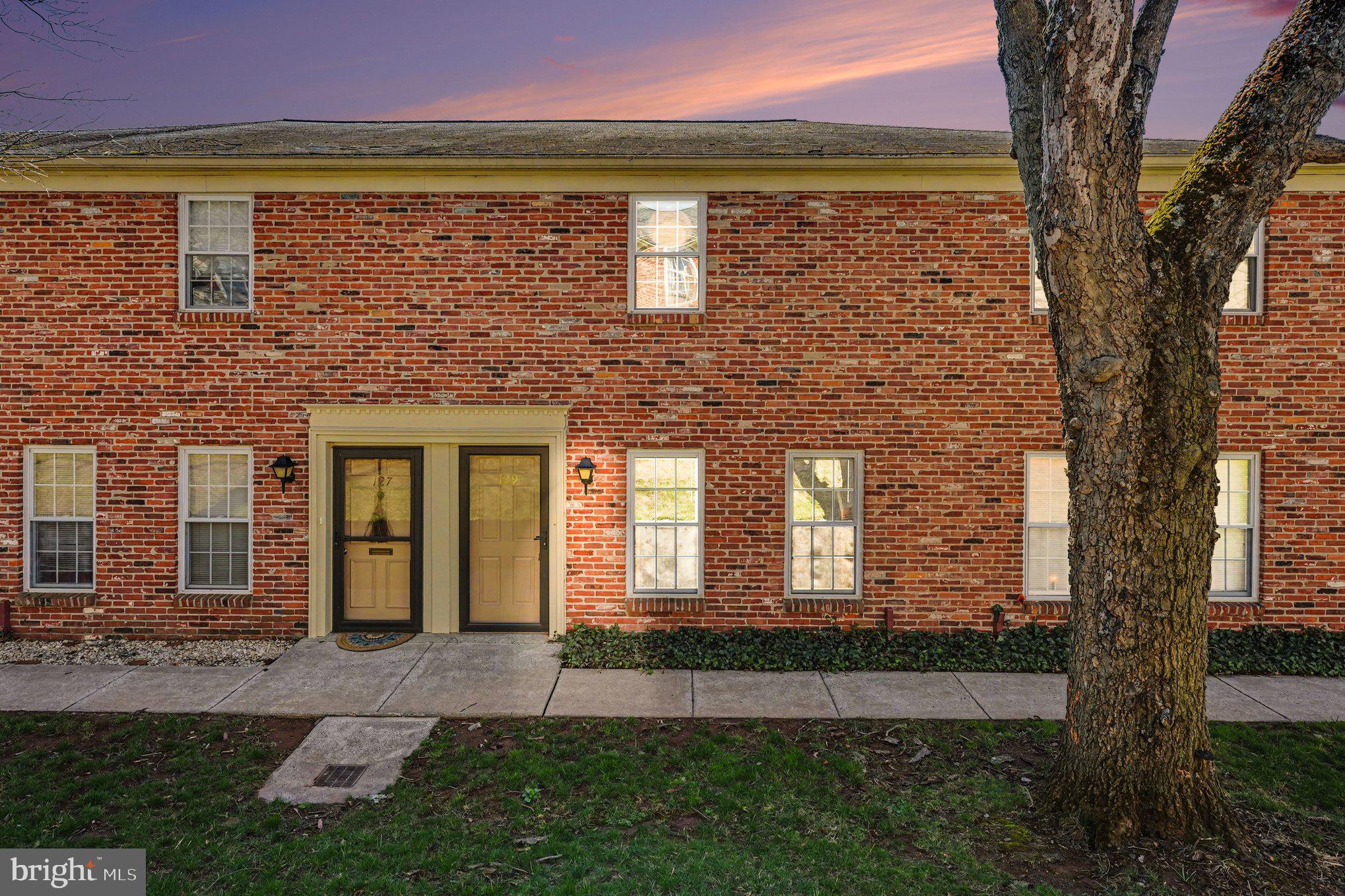 CHATHAM VIL OF TOW - Residential