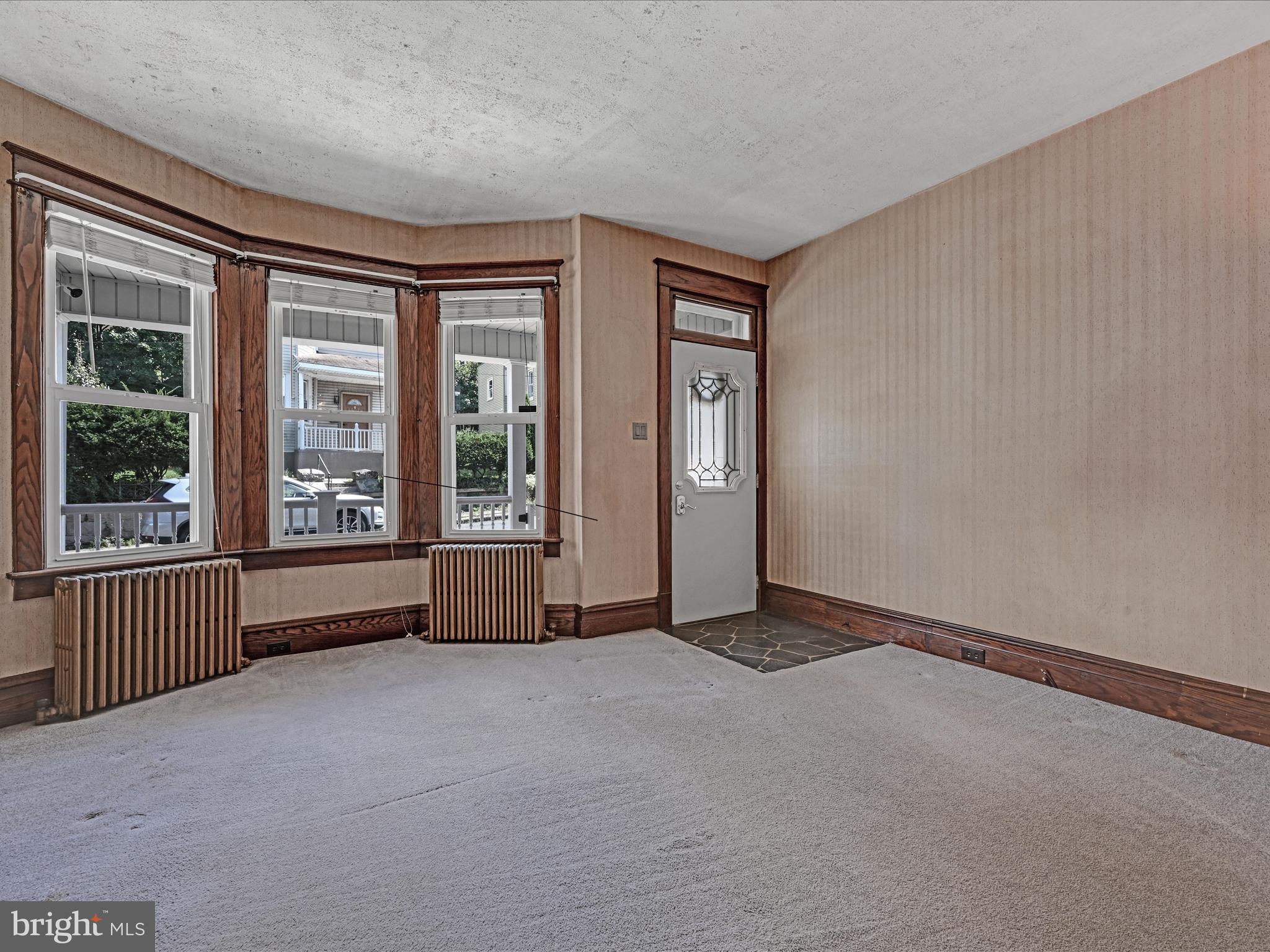 POTTSVILLE - Residential