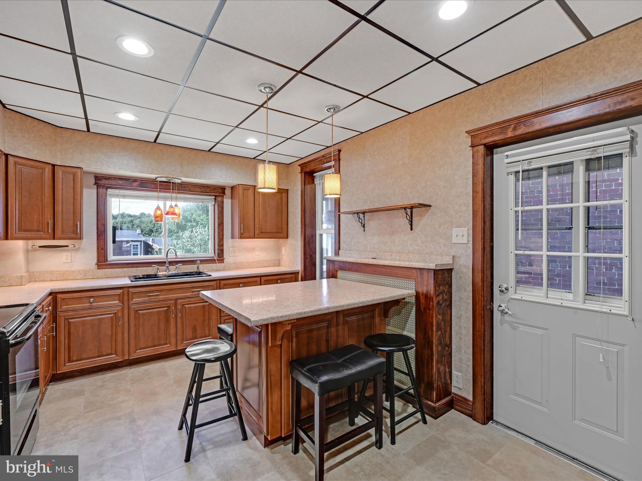 POTTSVILLE - Residential