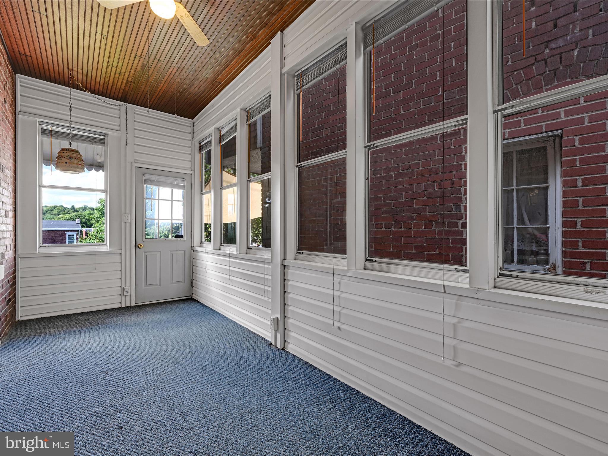 POTTSVILLE - Residential