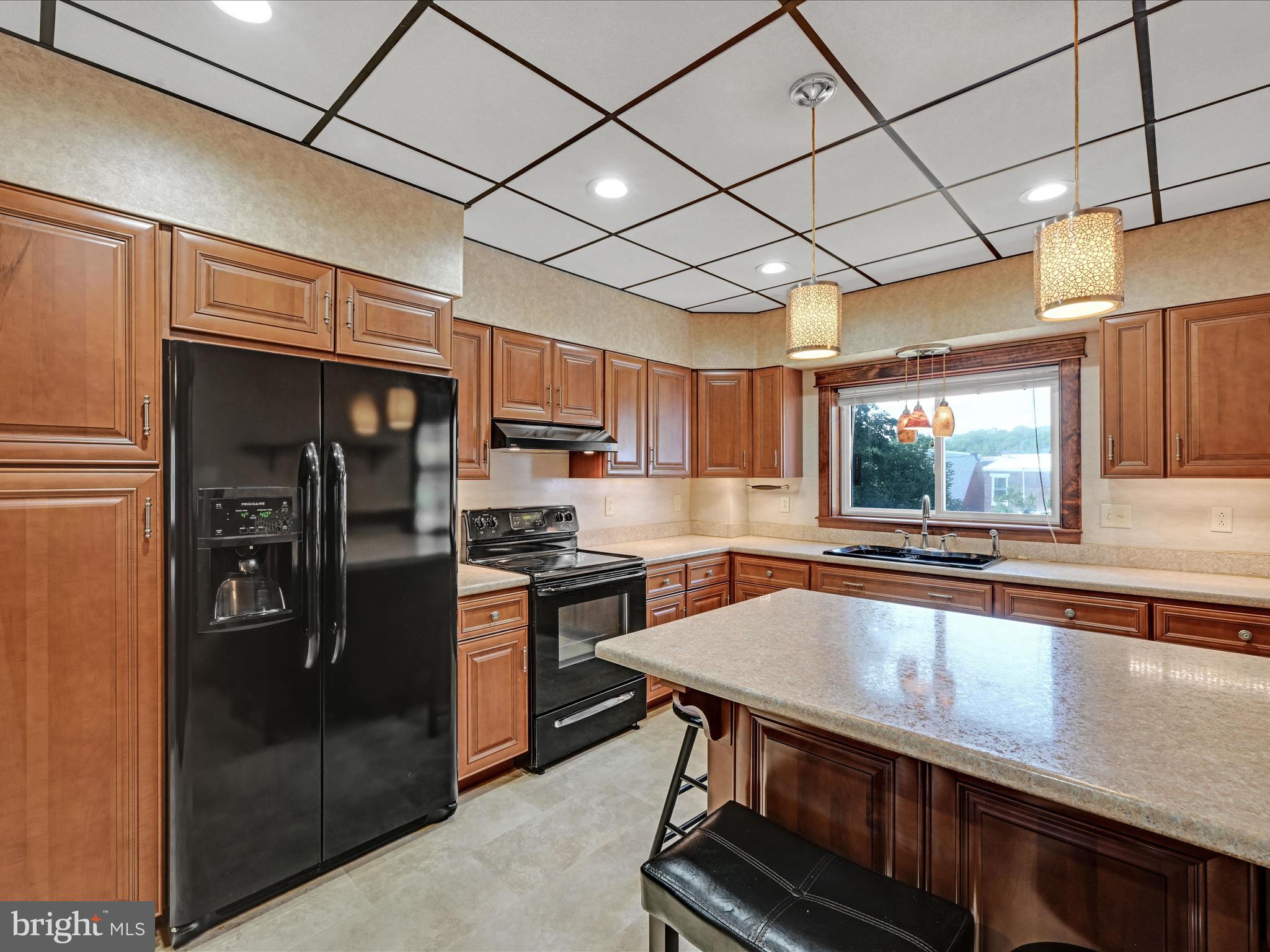 POTTSVILLE - Residential