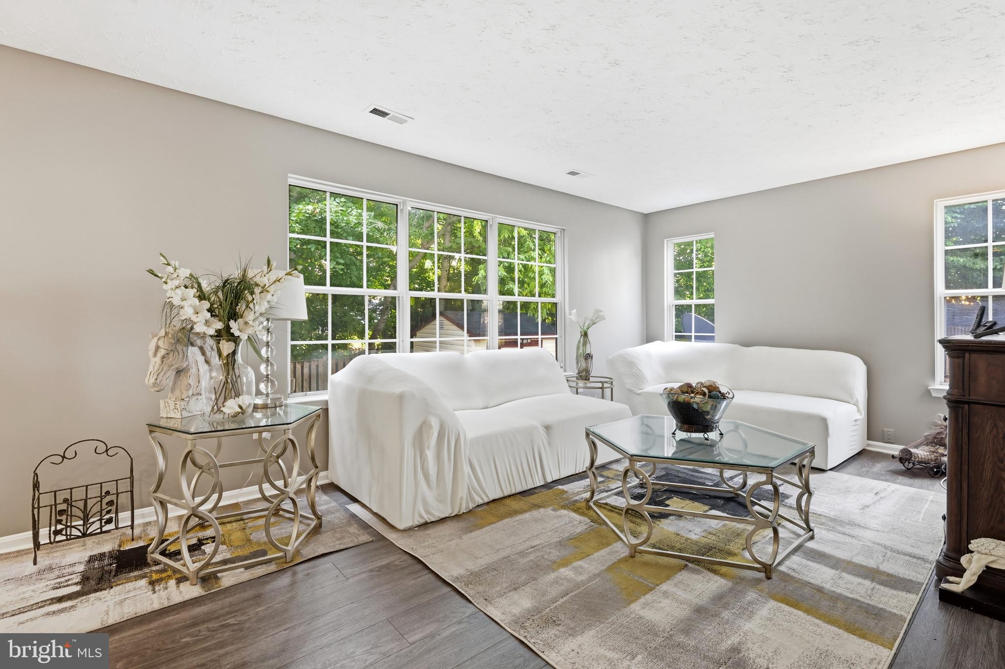 2700 TRED AVON COURT