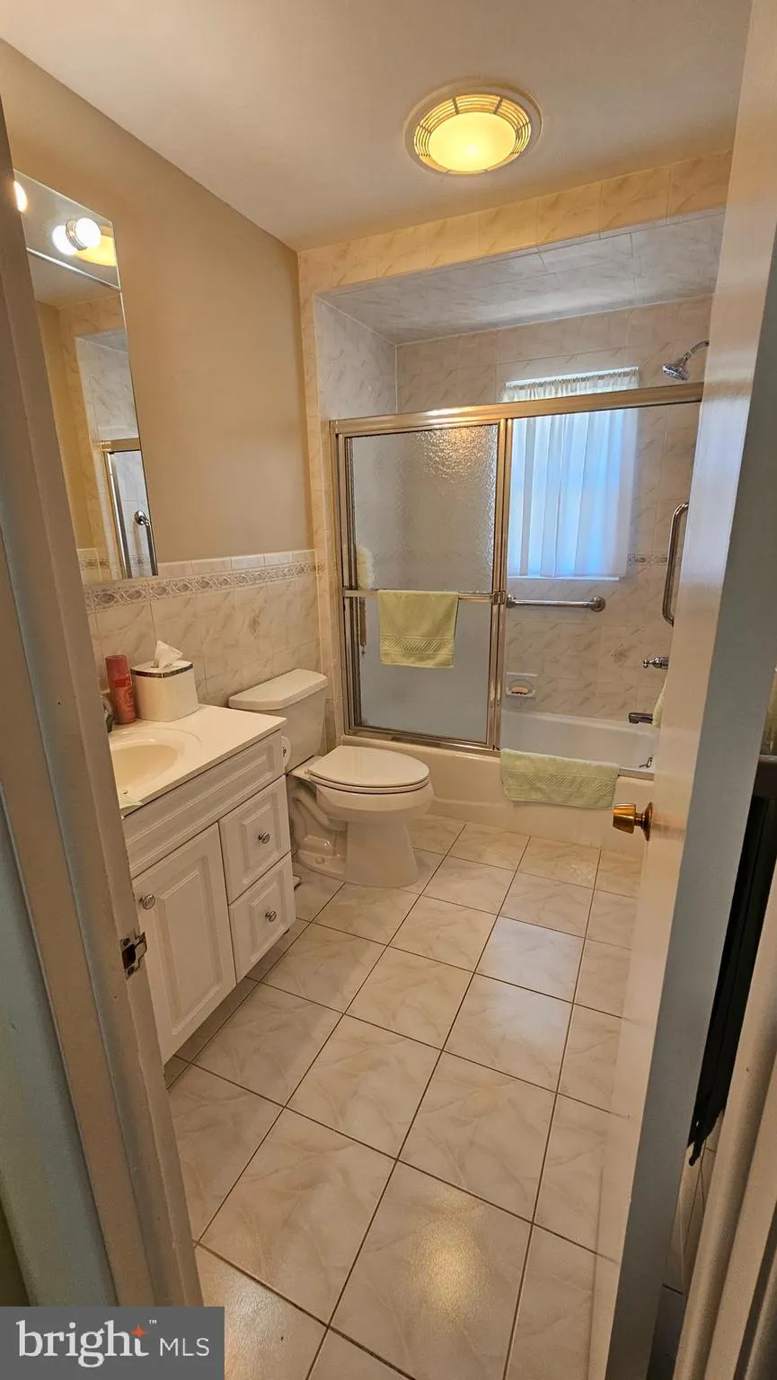 Scotch Plains, New Jersey 07076, United States, 3 Bedrooms Bedrooms, ,2 BathroomsBathrooms,Residential,Pending,38398