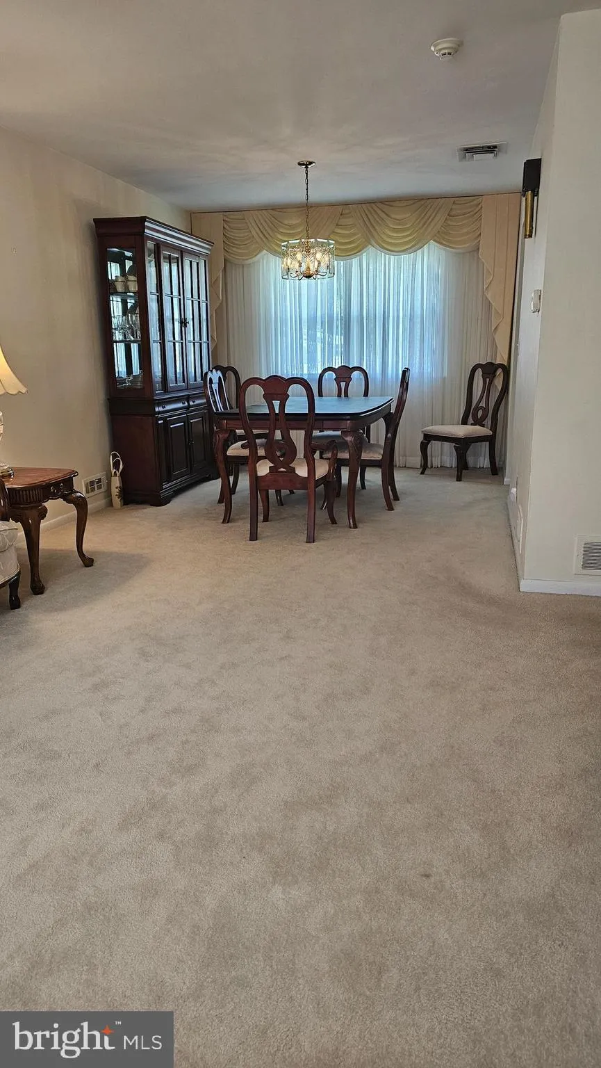 Scotch Plains, New Jersey 07076, United States, 3 Bedrooms Bedrooms, ,2 BathroomsBathrooms,Residential,Pending,38398