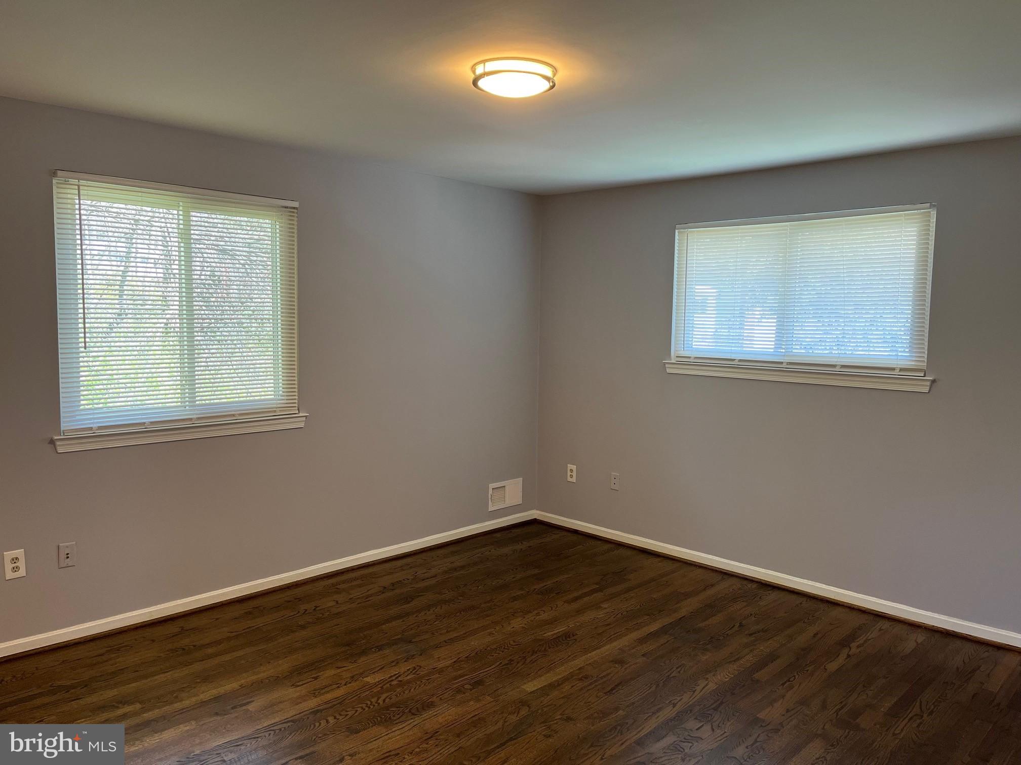 KINGS PARK WEST - Residential Lease