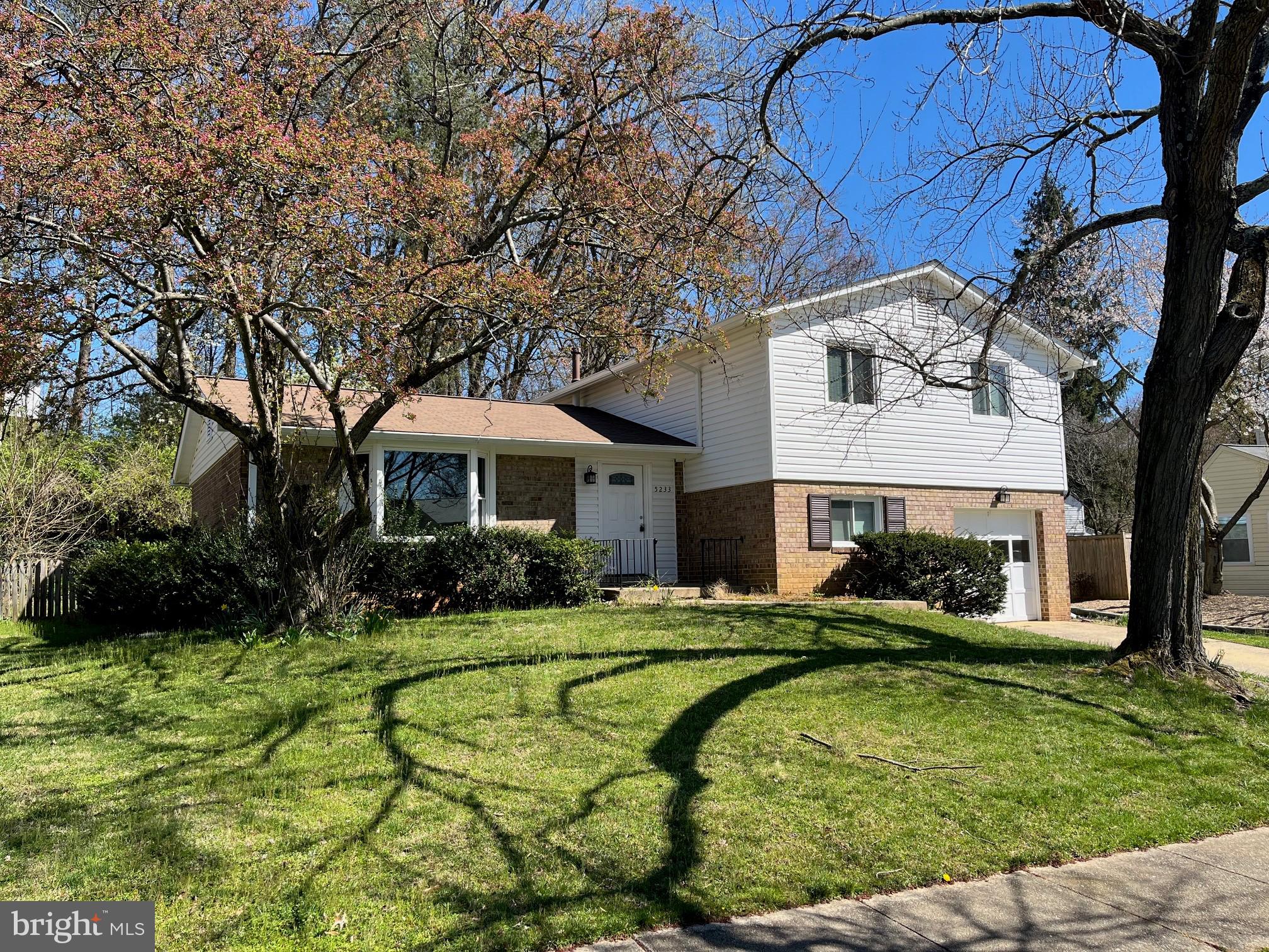 KINGS PARK WEST - Residential Lease