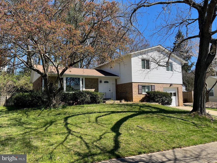 This beautifully updated 4 level split home has a new roof and gutters, refinished hardwood floors, all bathrooms renovated, remodeled kitchen has all new cabinets, flooring, granite counter tops and stainless steel appliances. Enjoy the view of Royal Lake from your front yard and short walk to the park trails, playing fields and tot lots. This home is in close proximity to local commuter routes (Metro bus stops for Pentagon and VRE), schools and shopping centers.