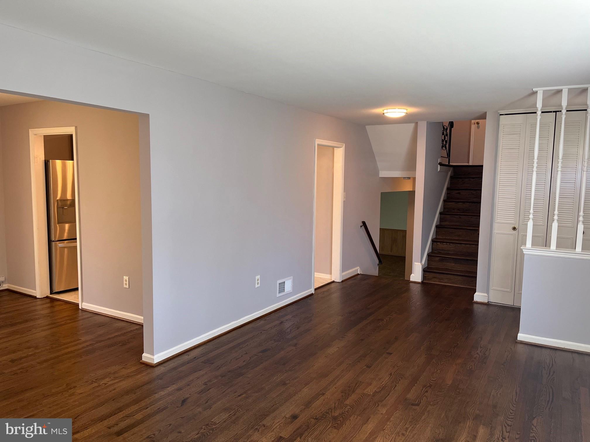 KINGS PARK WEST - Residential Lease