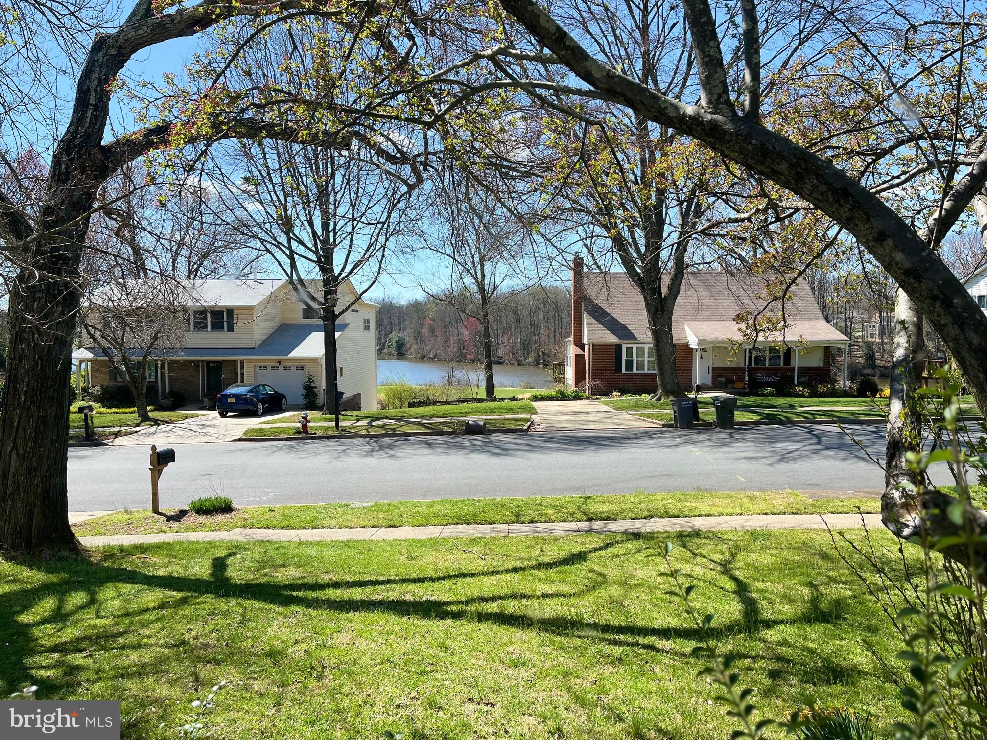 KINGS PARK WEST - Residential Lease