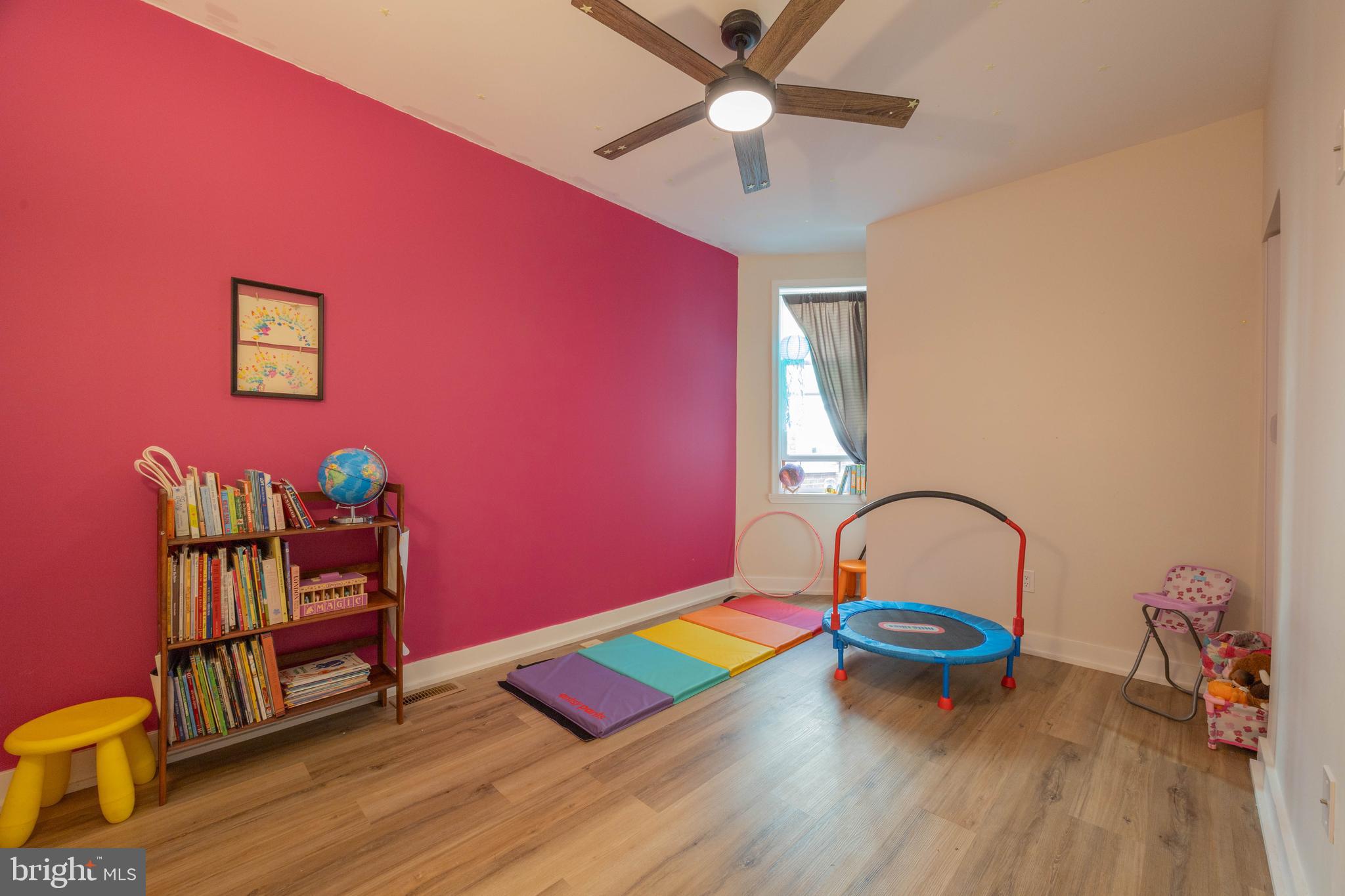 PHILADELPHIA - Residential