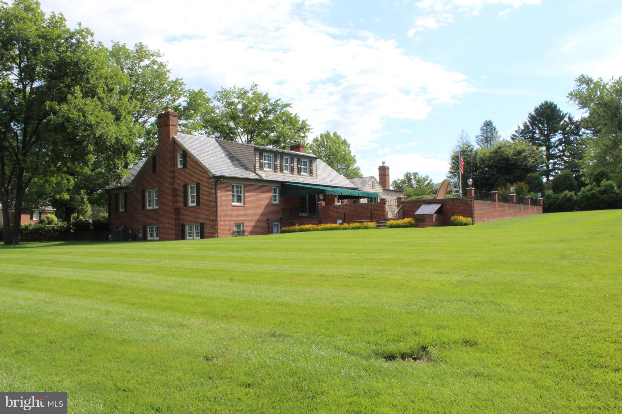 WAKEFIELD - Residential