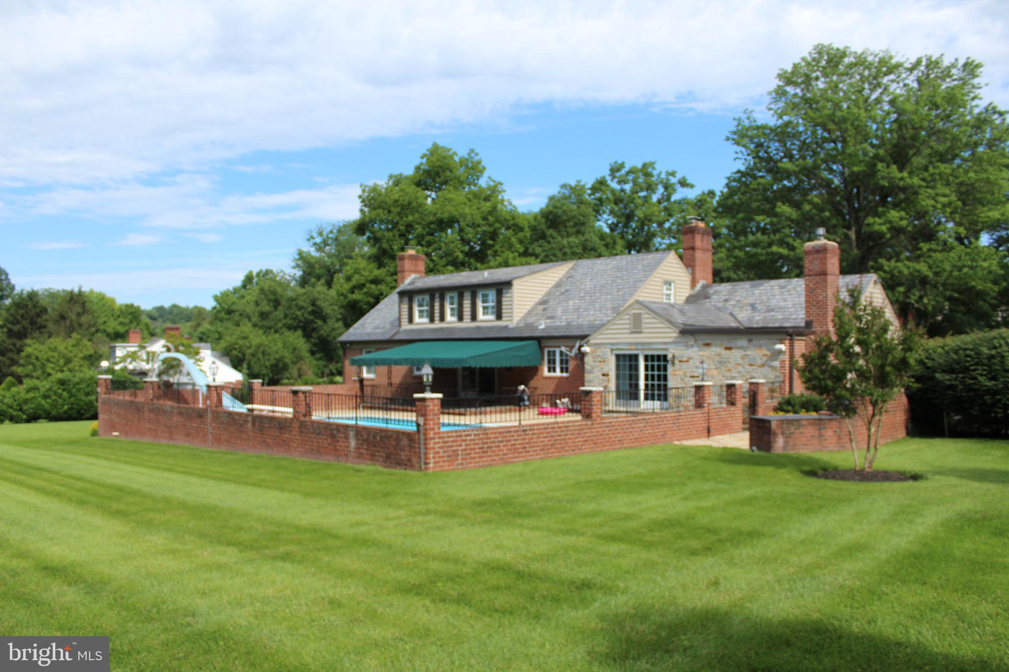 WAKEFIELD - Residential