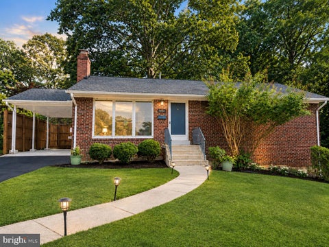 Photo of 7401 Camp Alger Avenue, FALLS CHURCH, VA 22042 (MLS # VAFX2334364)
