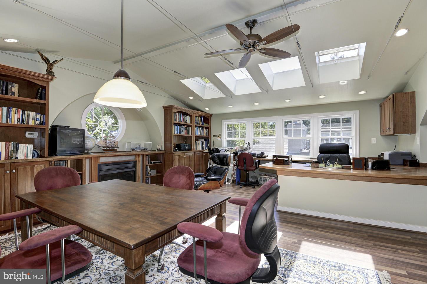 FARMINGTON - Residential