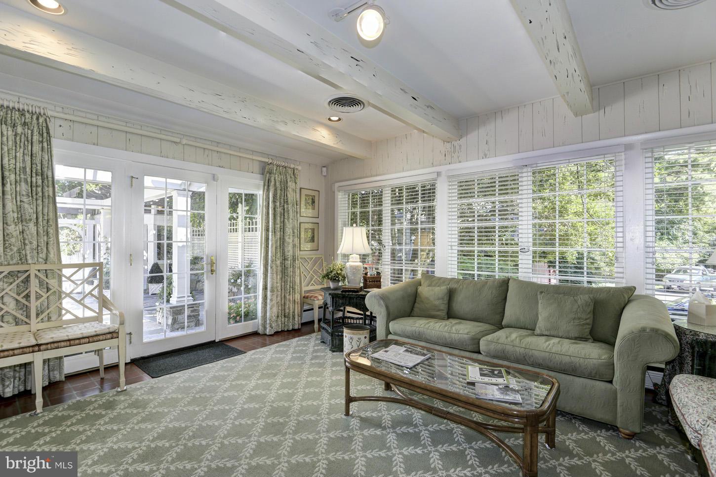 FARMINGTON - Residential