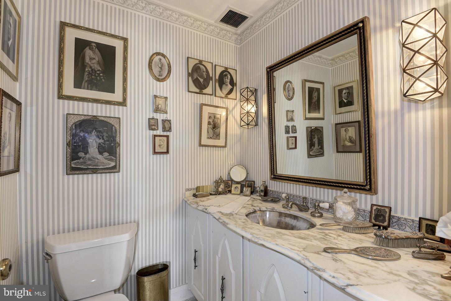 FARMINGTON - Residential