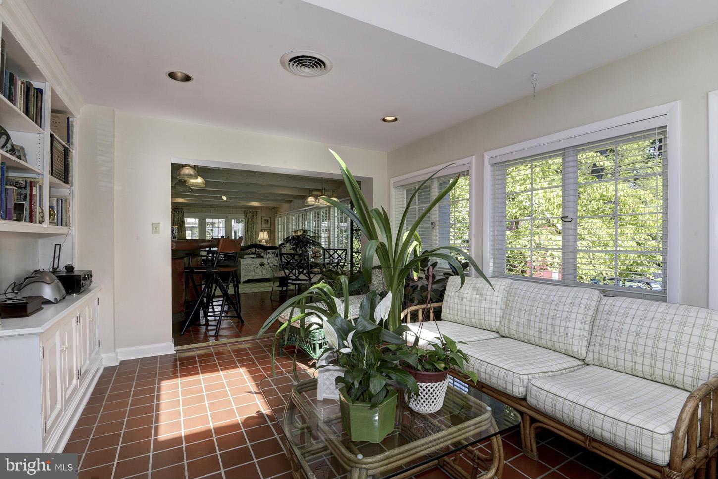 FARMINGTON - Residential