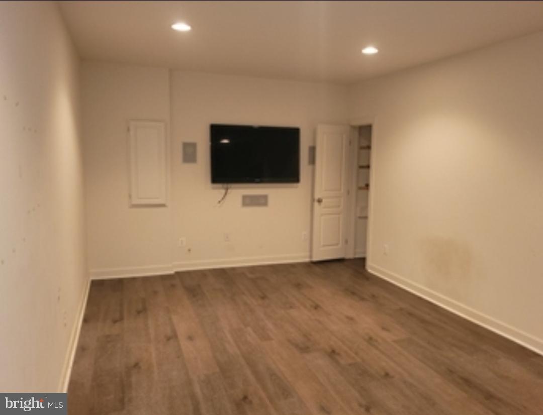 VICTORY RIDGE - Residential Lease