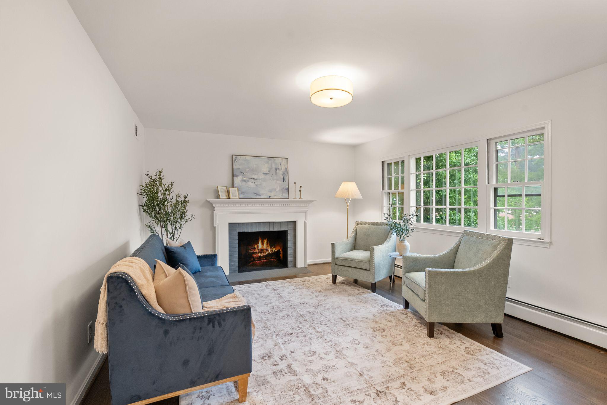 5632 MAXINE COURT