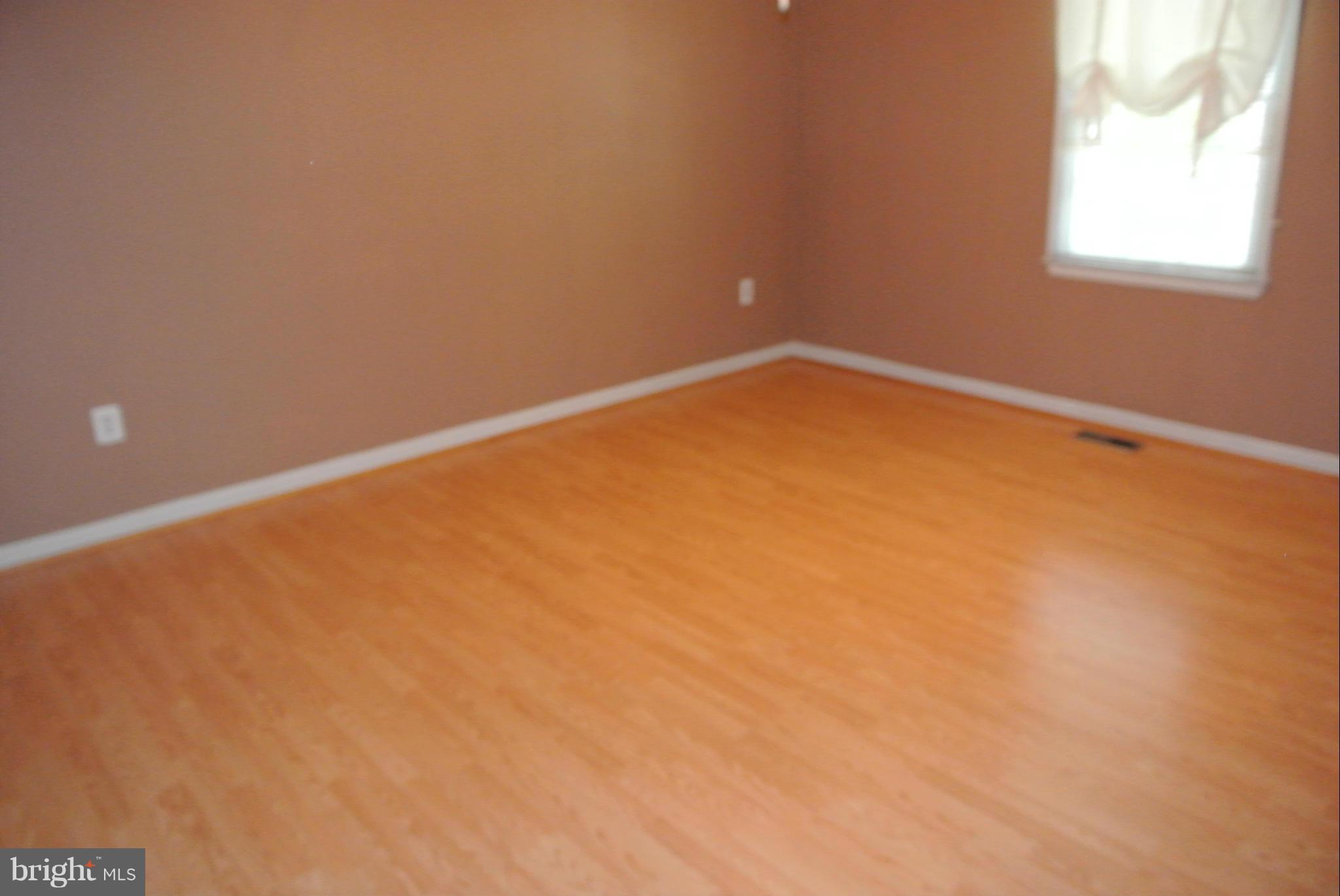 CHAPEL POINT WOODS - Residential