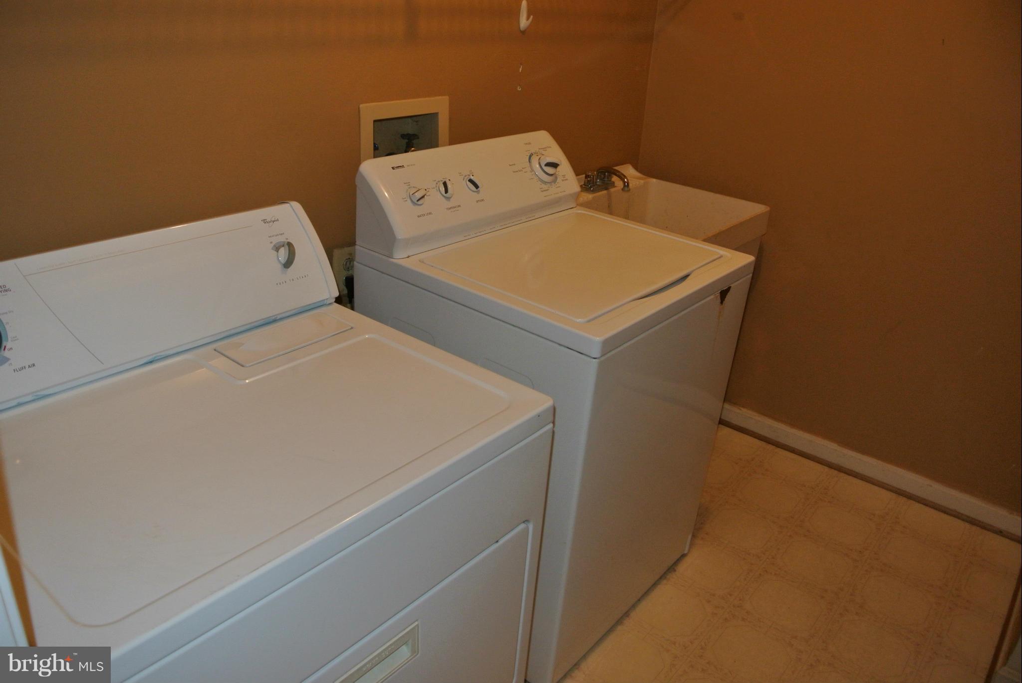 CHAPEL POINT WOODS - Residential