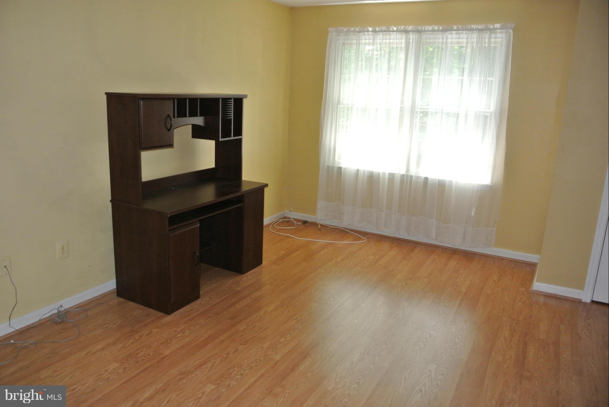 CHAPEL POINT WOODS - Residential