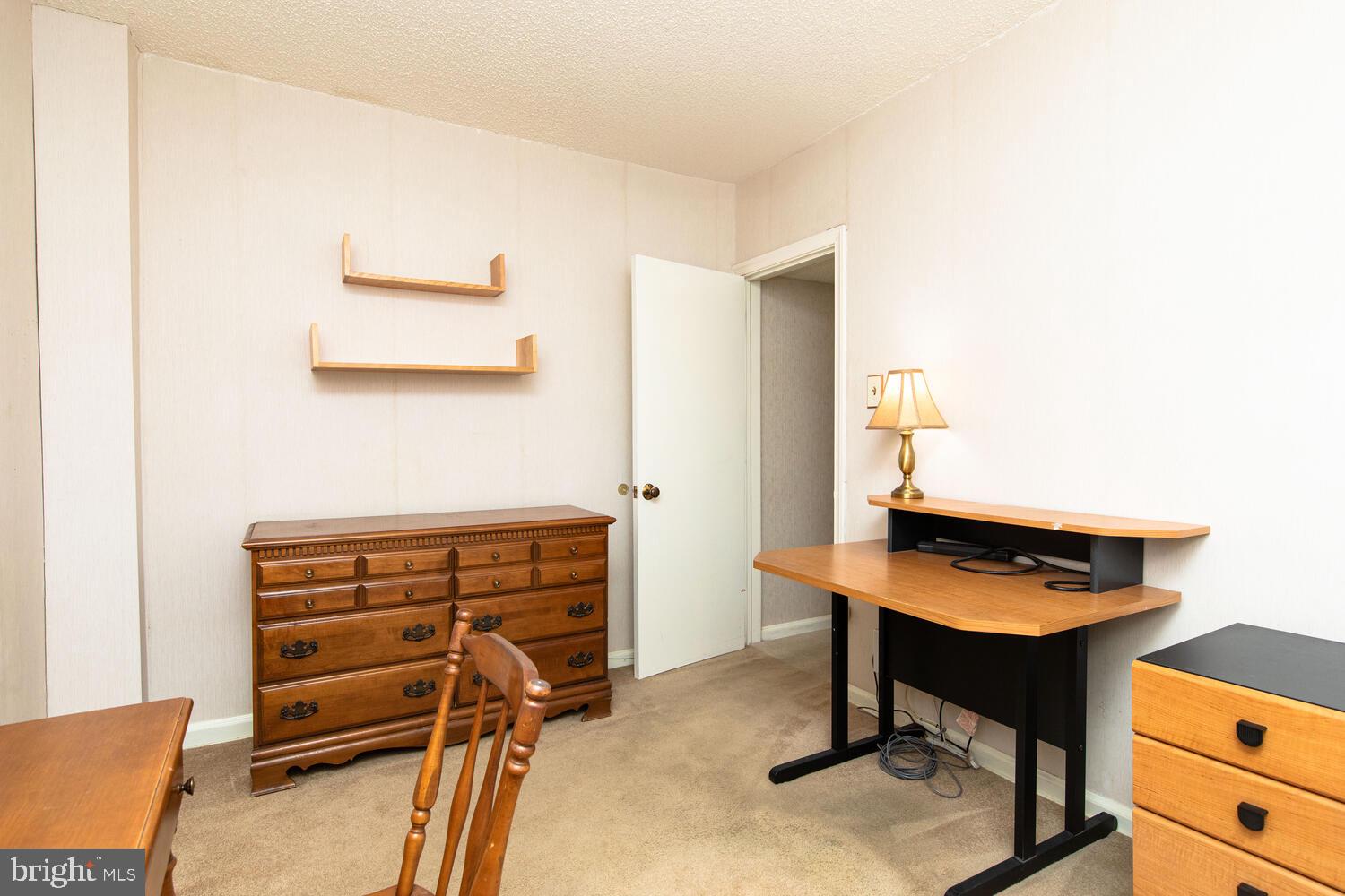 EAST FALLS - Residential