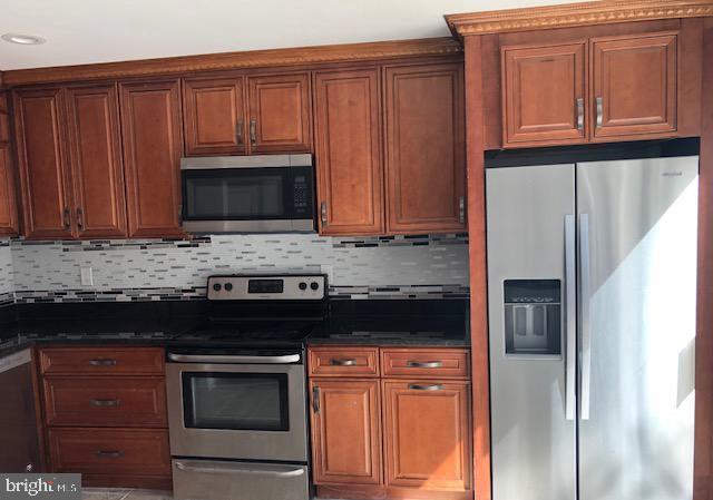 TANGLEWOOD - Residential Lease