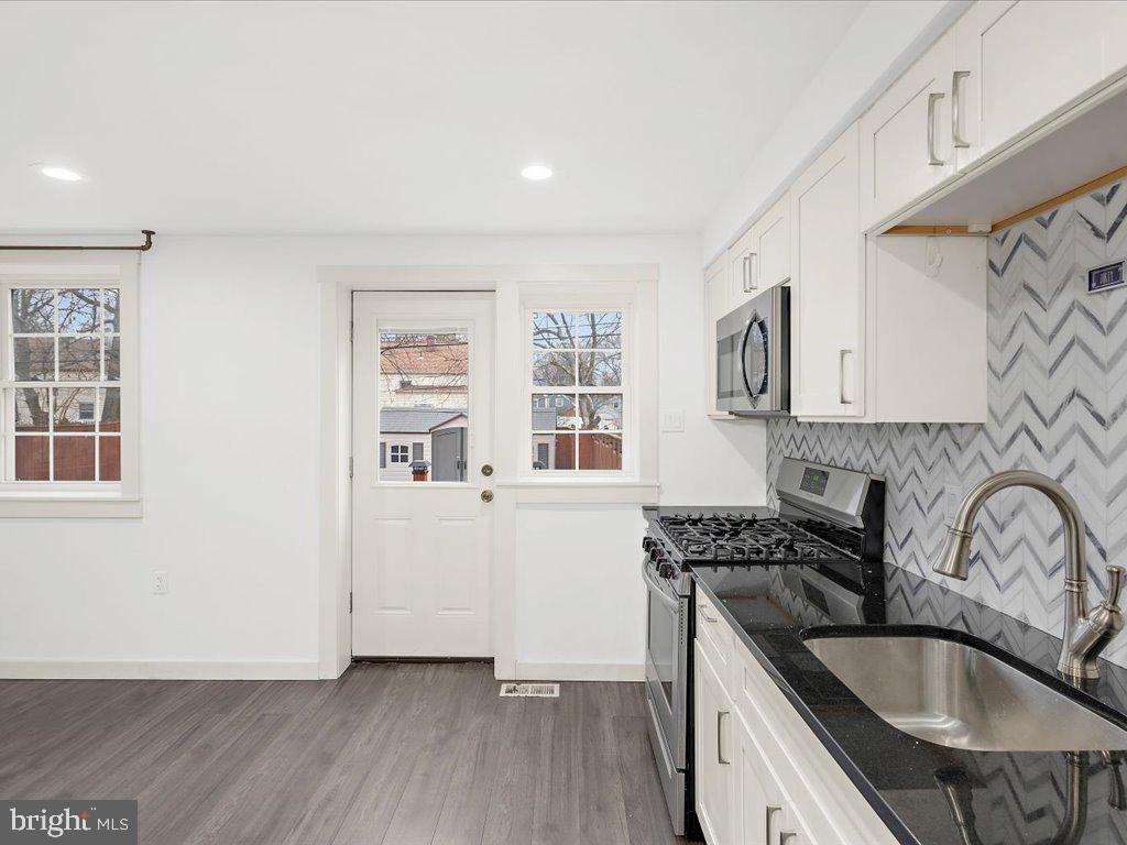 AQUAHART MANOR GARDENS - Residential