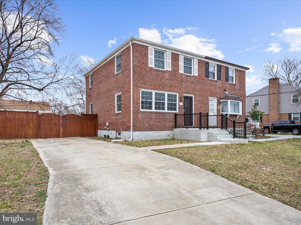 AQUAHART MANOR GARDENS - Residential