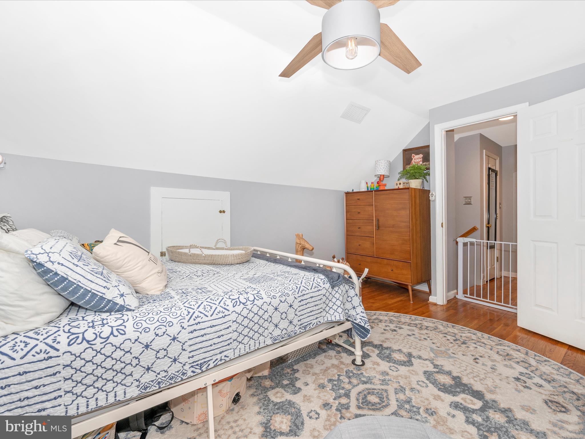 OAKVIEW - Residential