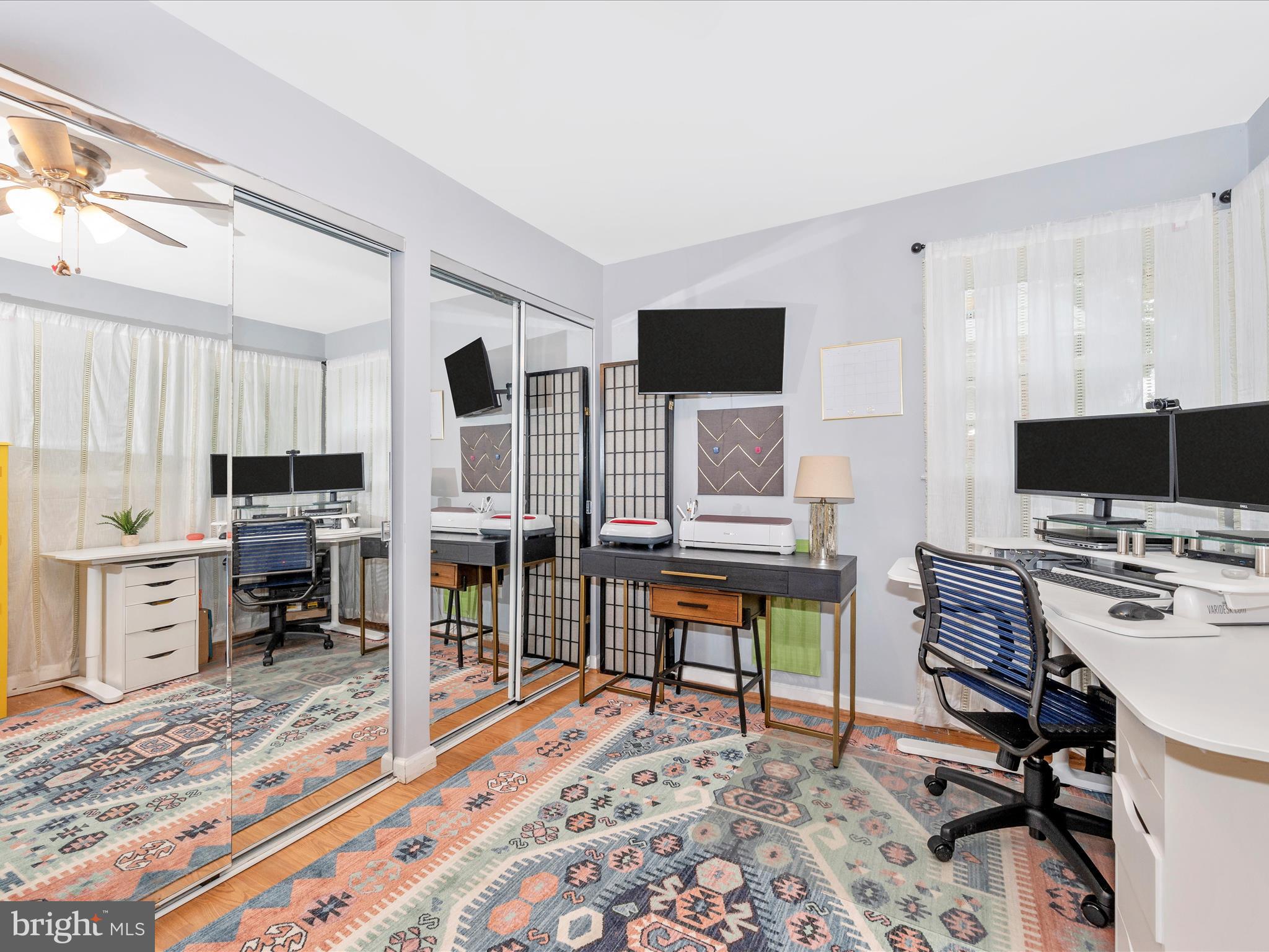 OAKVIEW - Residential