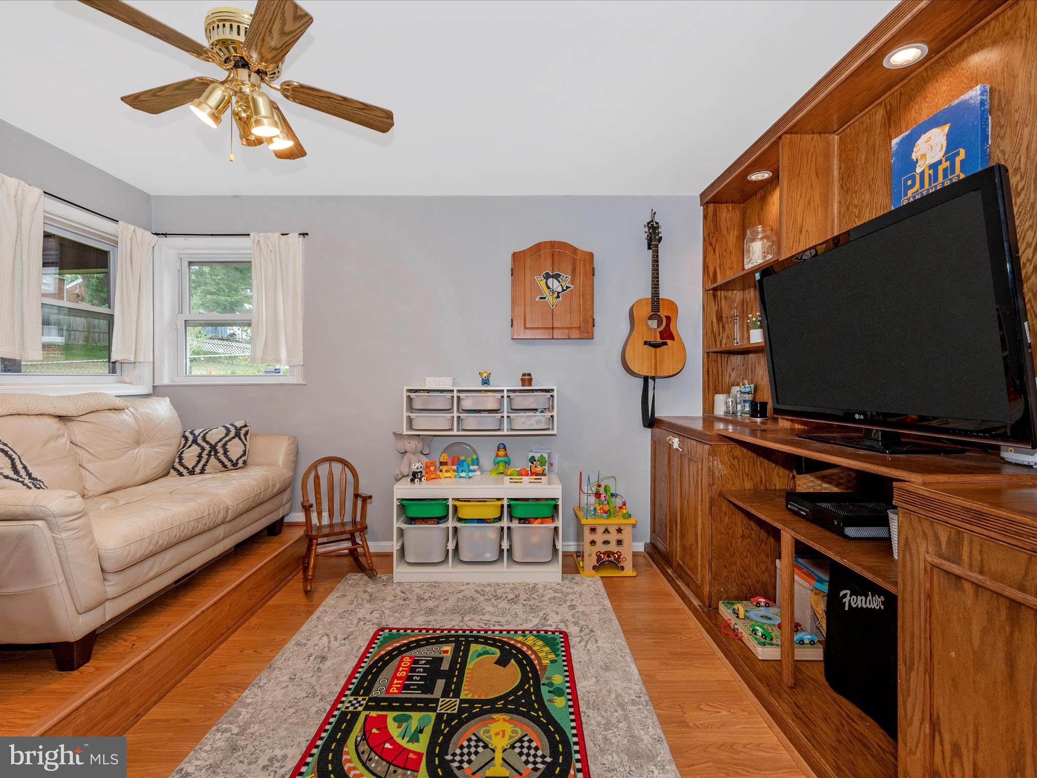 OAKVIEW - Residential