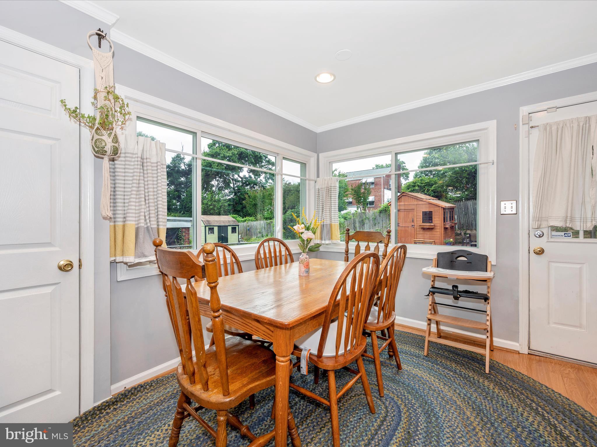 OAKVIEW - Residential