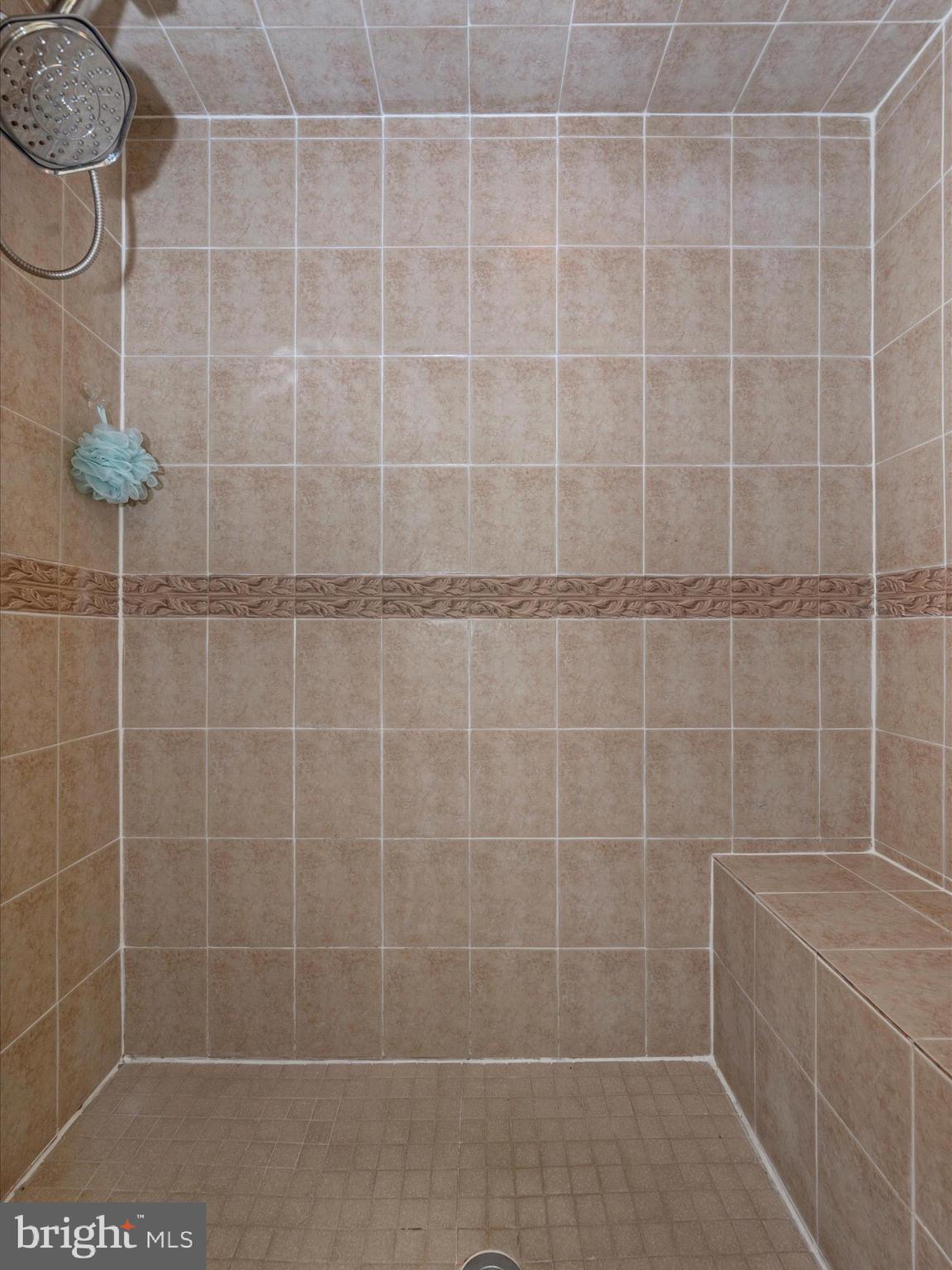 OAKVIEW - Residential