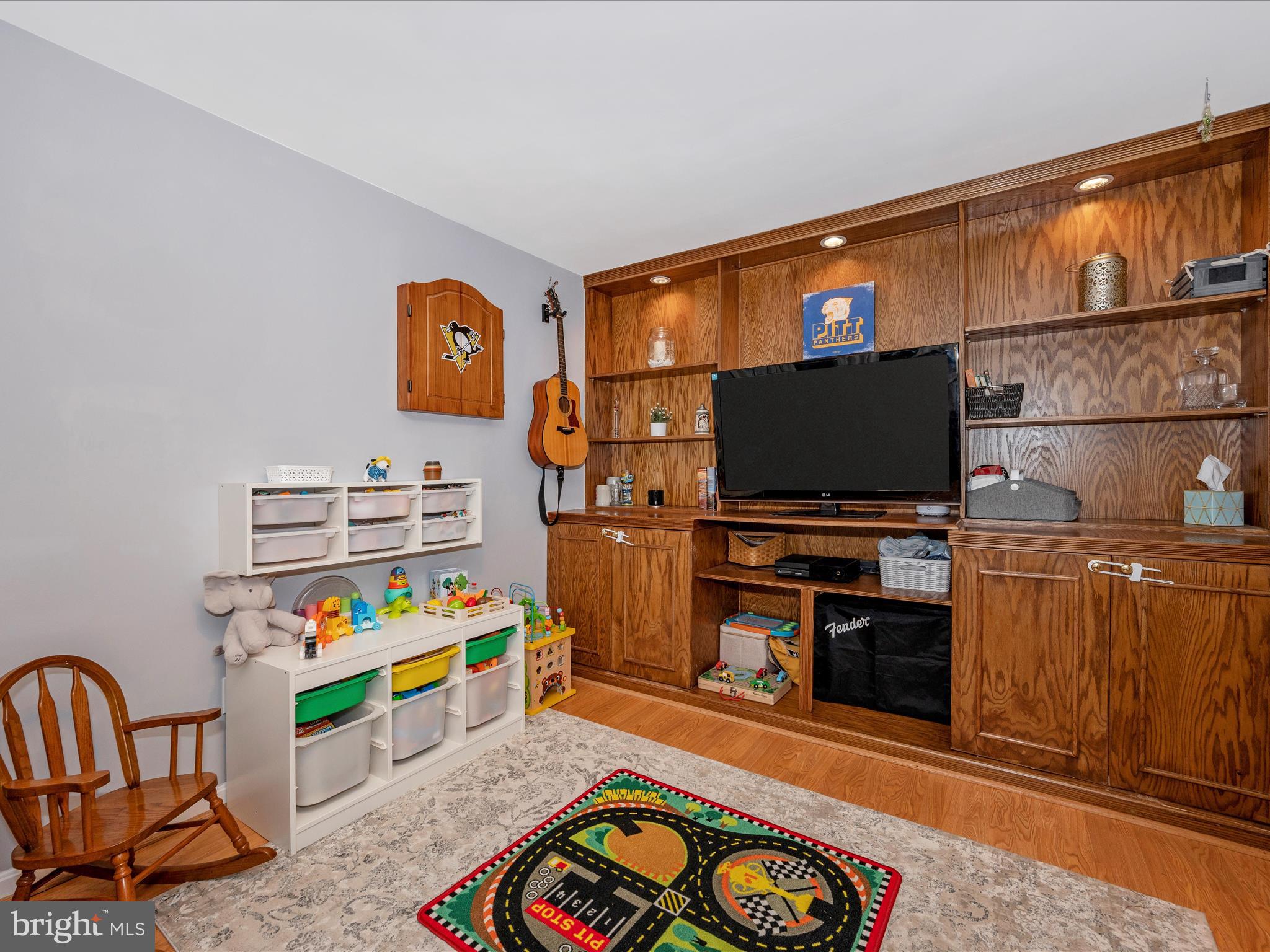 OAKVIEW - Residential