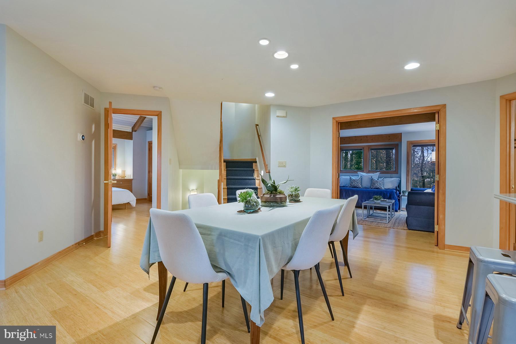 PONDER COVE - Residential